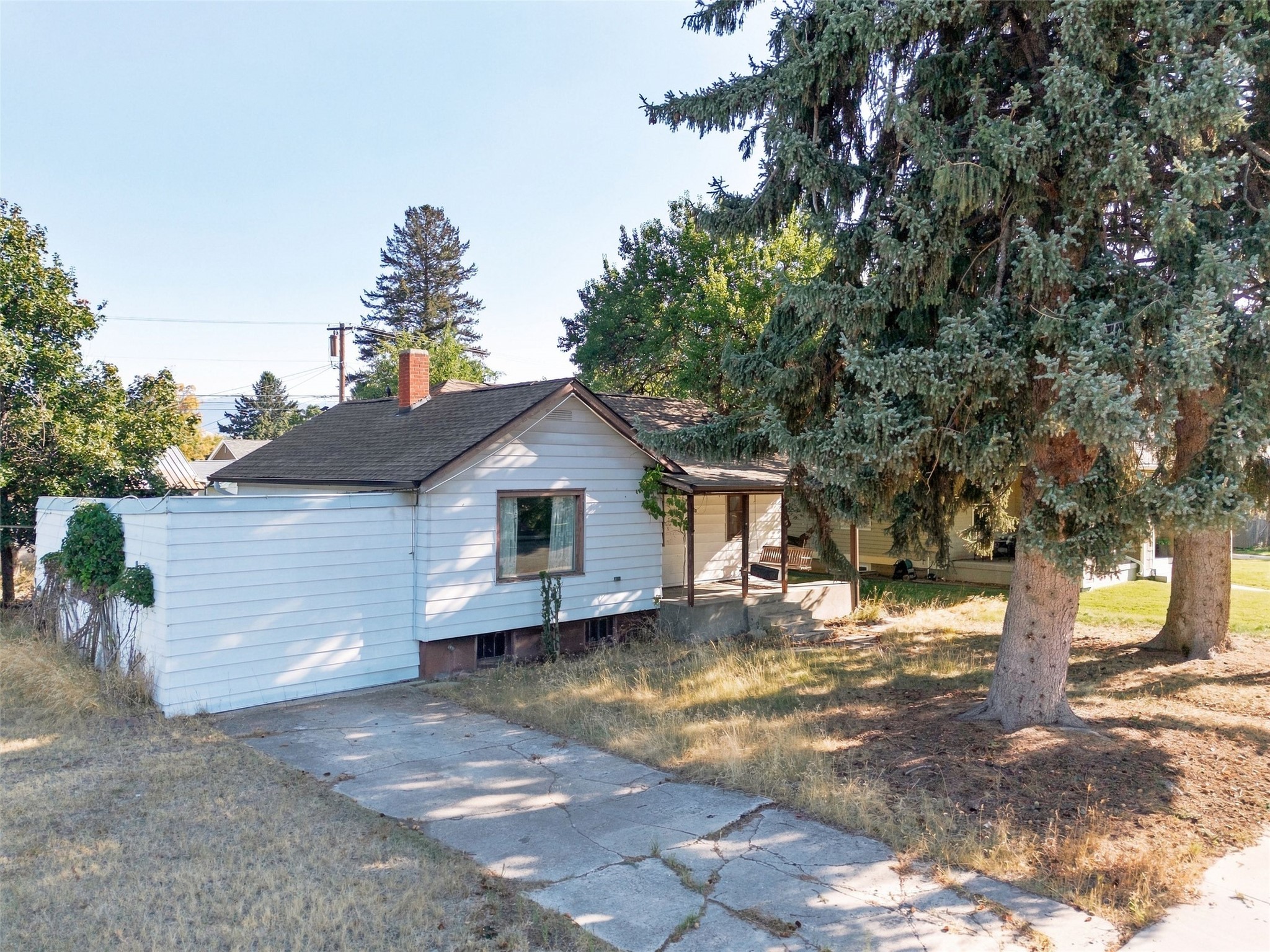 520 W Kent Avenue Property Photo 5