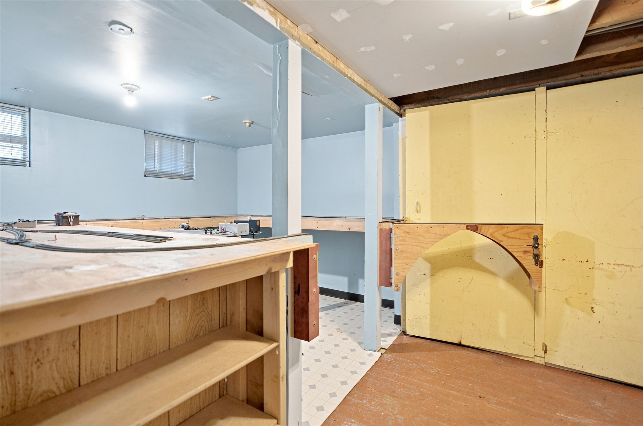 520 W Kent Avenue Property Photo 26