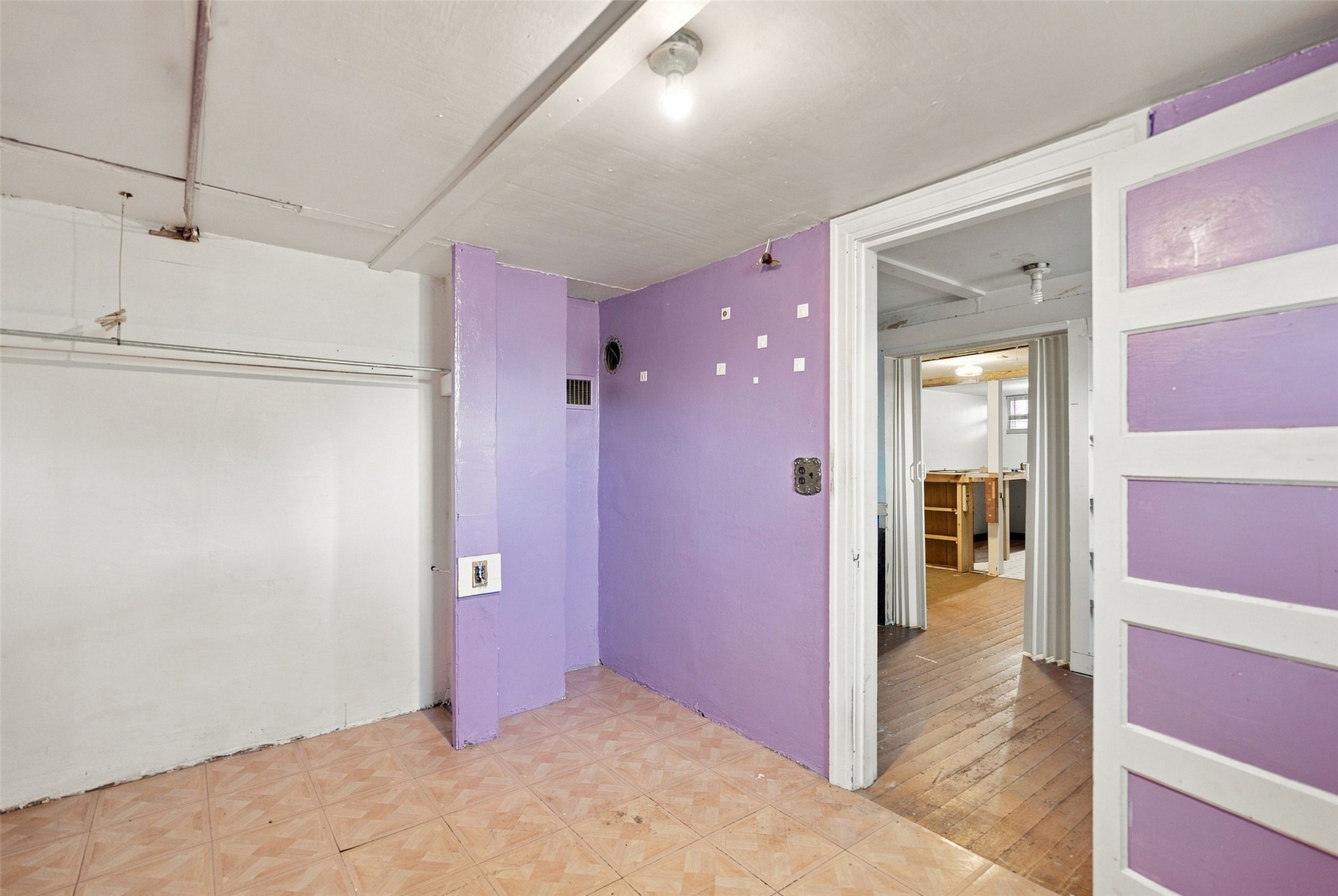 520 W Kent Avenue Property Photo 31