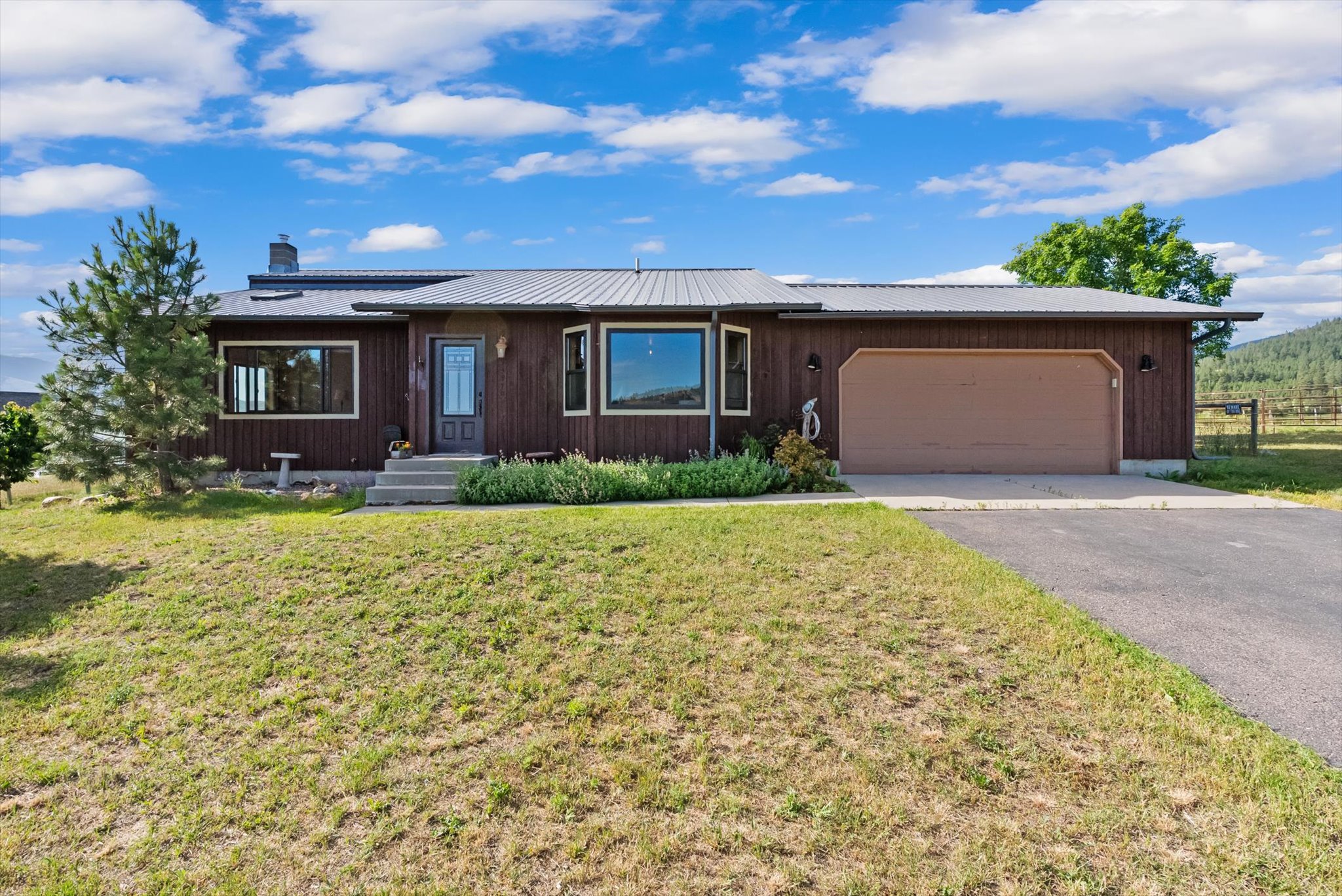 13970 Sapphire Drive Property Photo 3