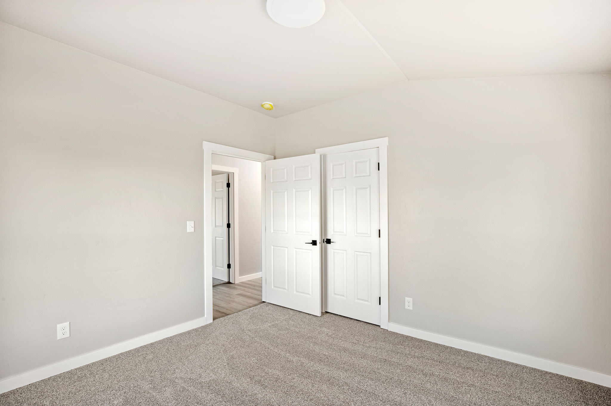 310 Washington Boulevard Property Photo 31