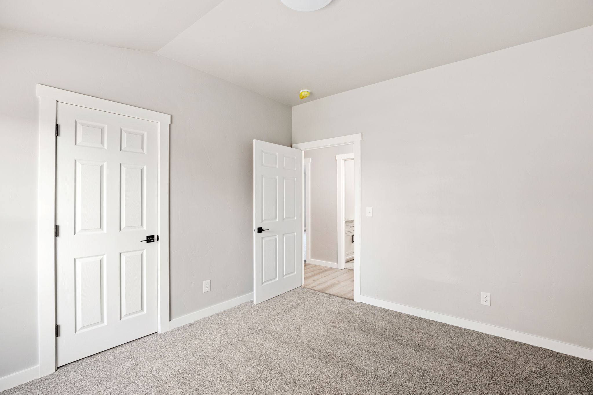 310 Washington Boulevard Property Photo 33