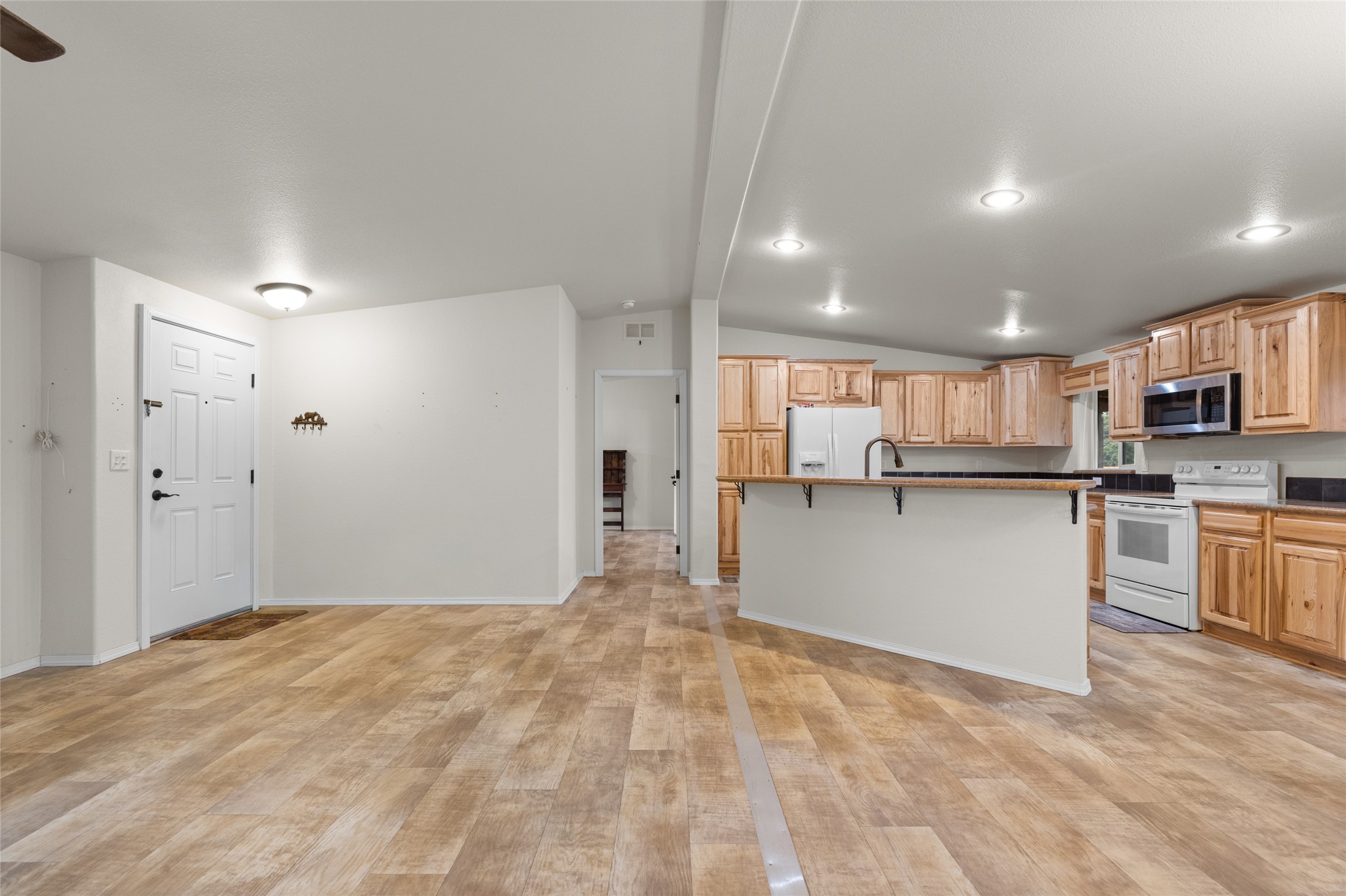 304 Parliament Drive Property Photo 12