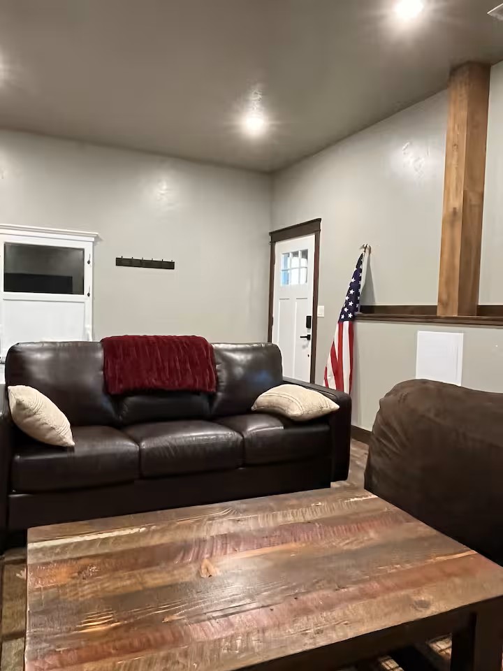 1452 15th Avenue E Property Photo 2