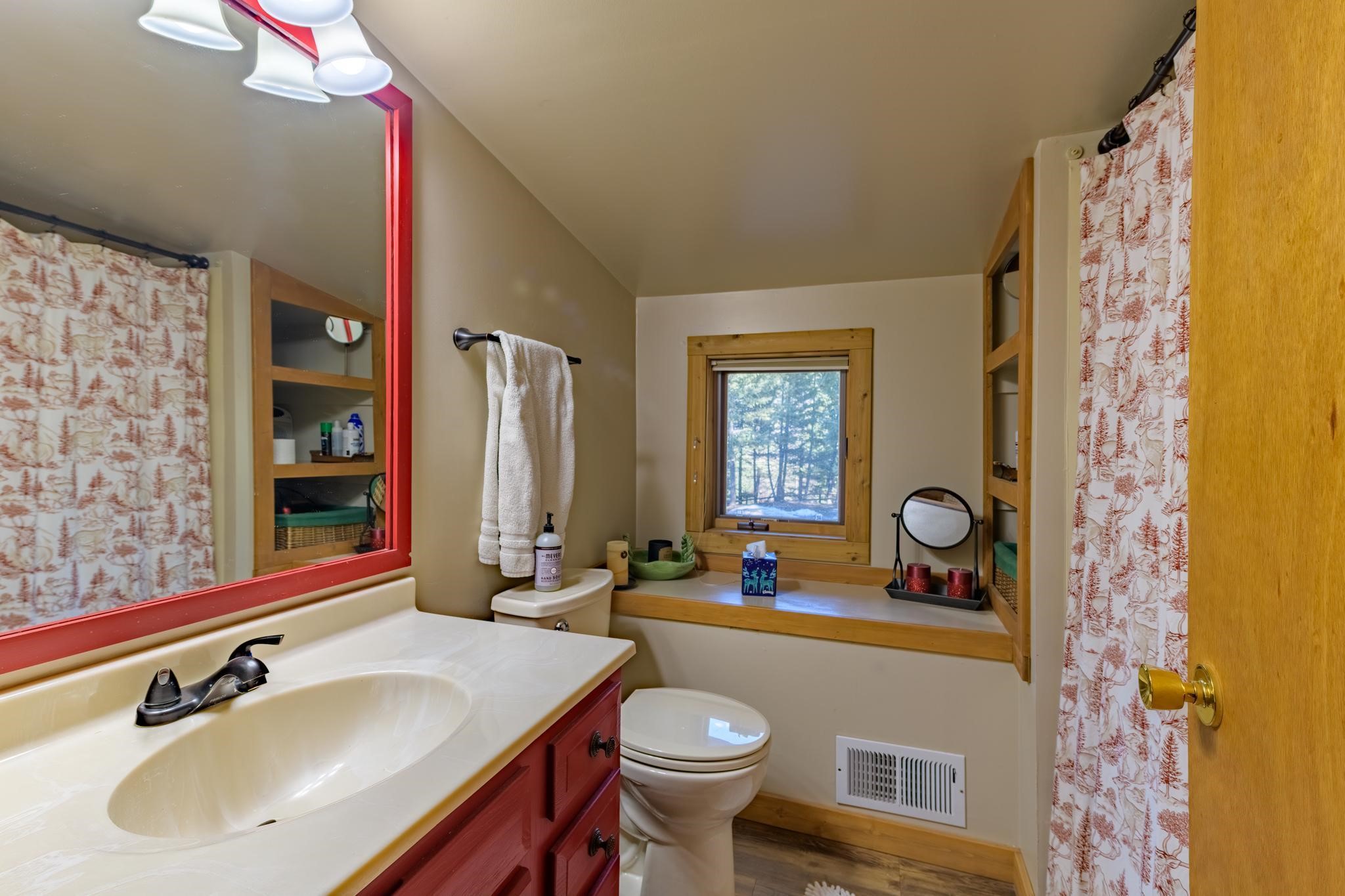 4332 Grave Creek Road Property Photo 39