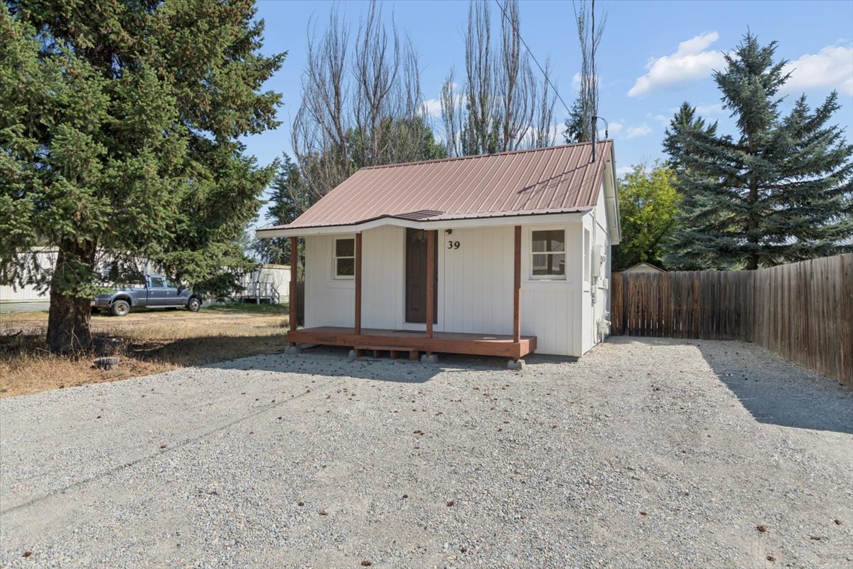 39 Park Street Property Photo 2