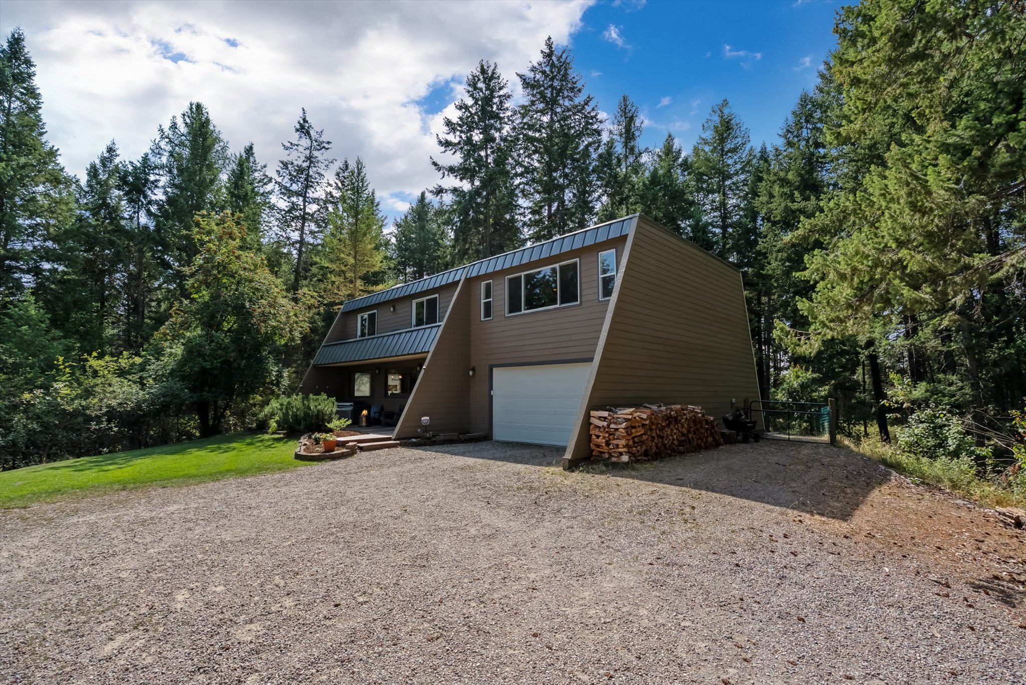 249 Gilbert Lake Drive Property Photo 2