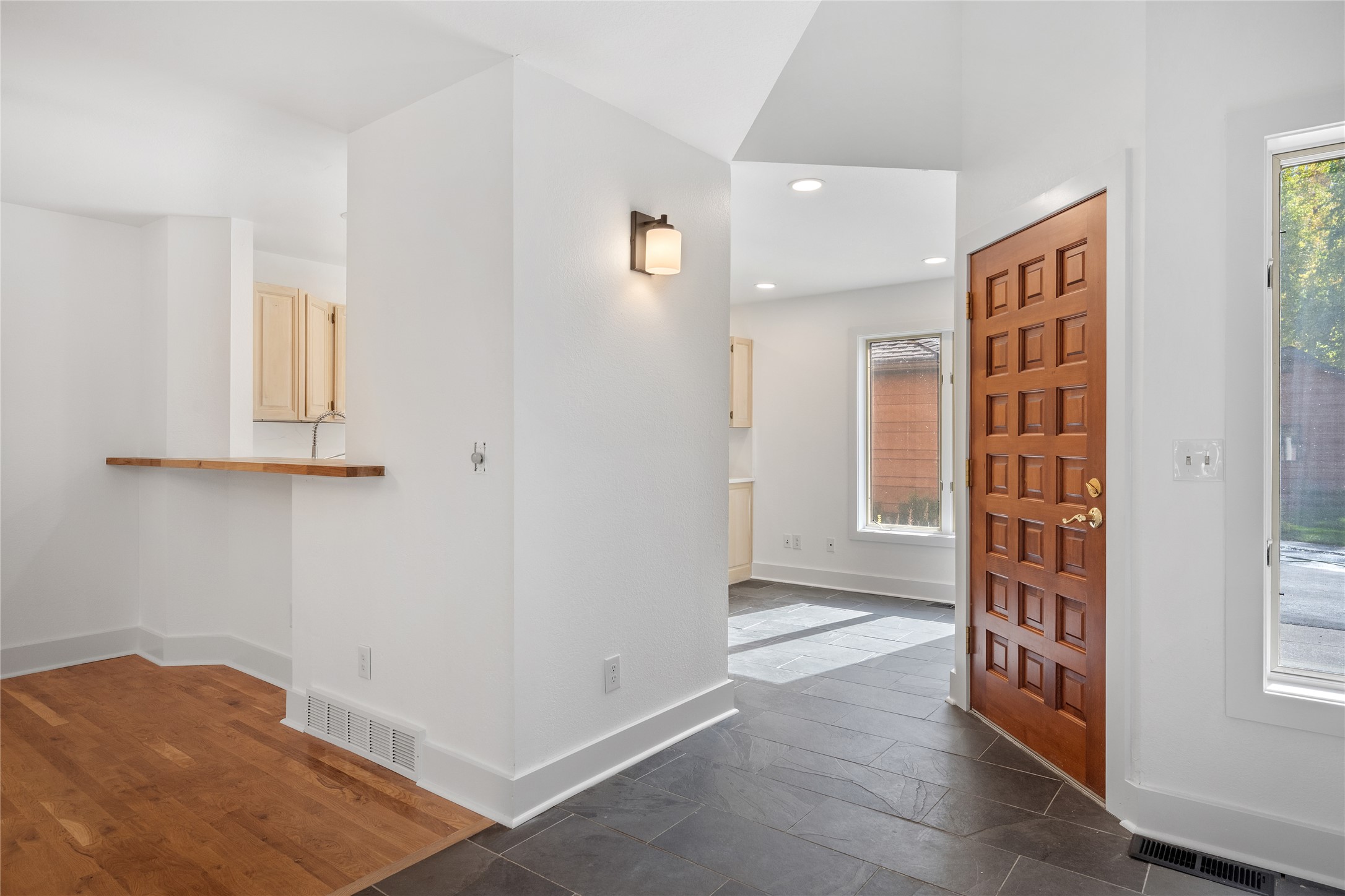 42 Brookside Way Property Photo 6