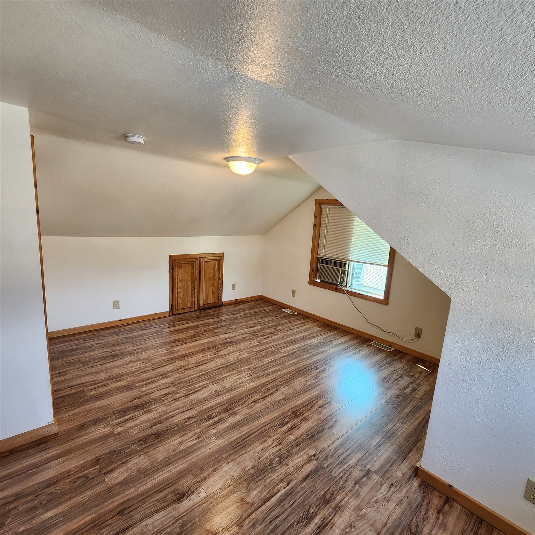 108 Cedar Street Property Photo 23