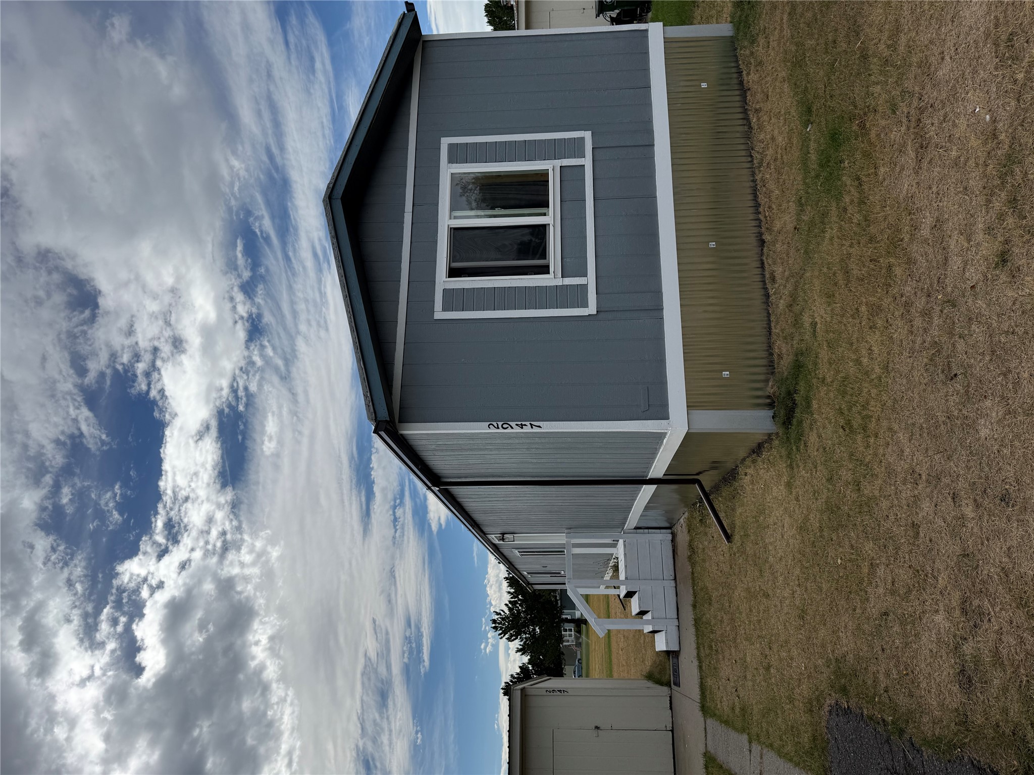 2947 Sunnyside Road Property Photo 3