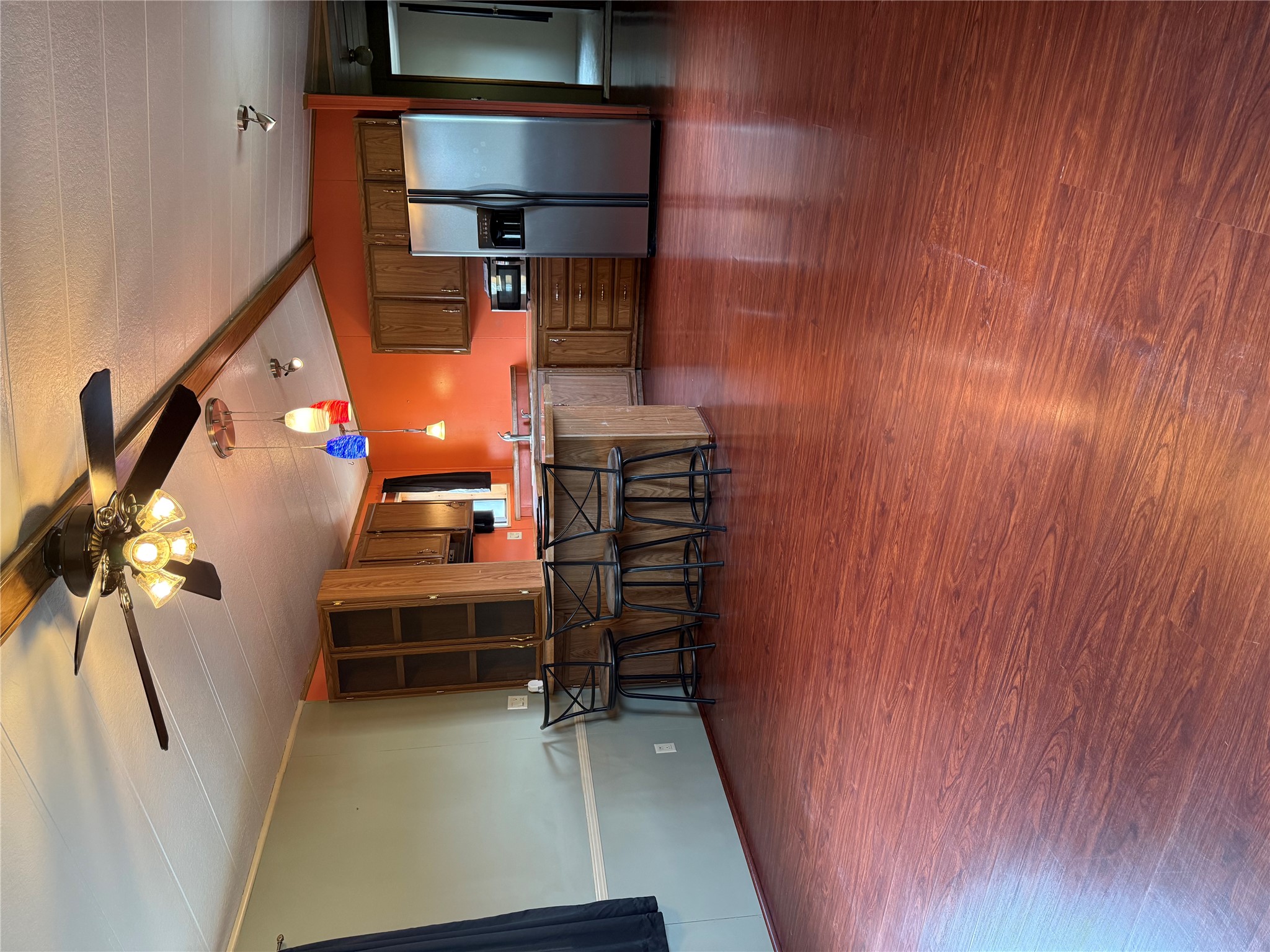 2947 Sunnyside Road Property Photo 7
