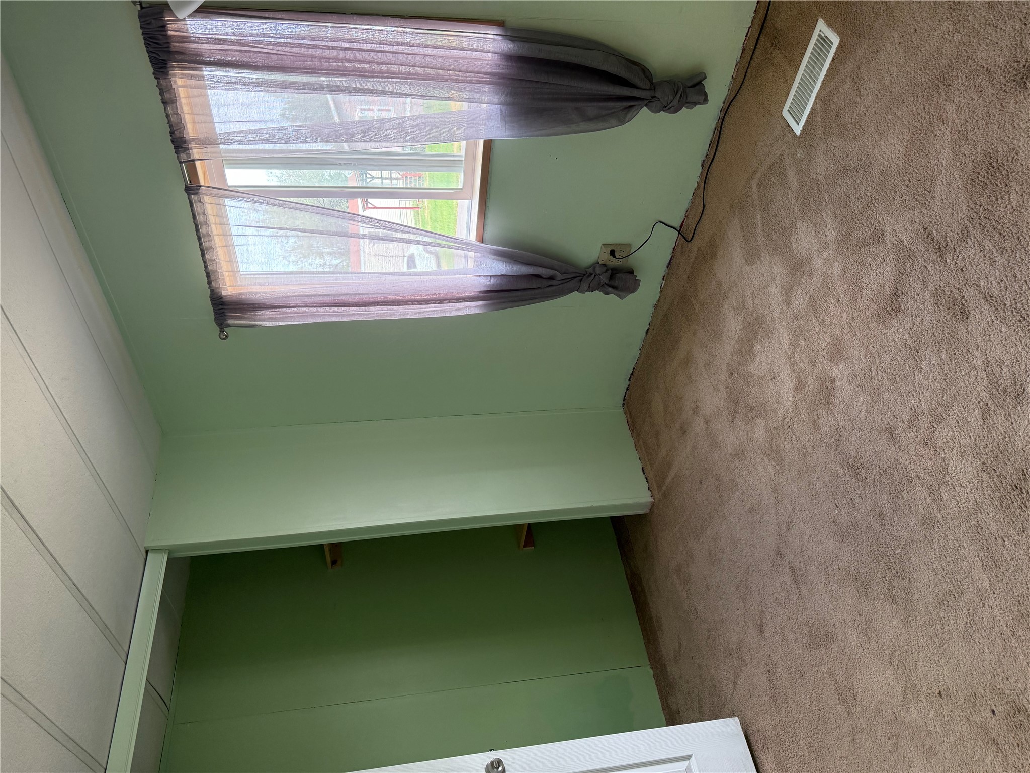 2947 Sunnyside Road Property Photo 15