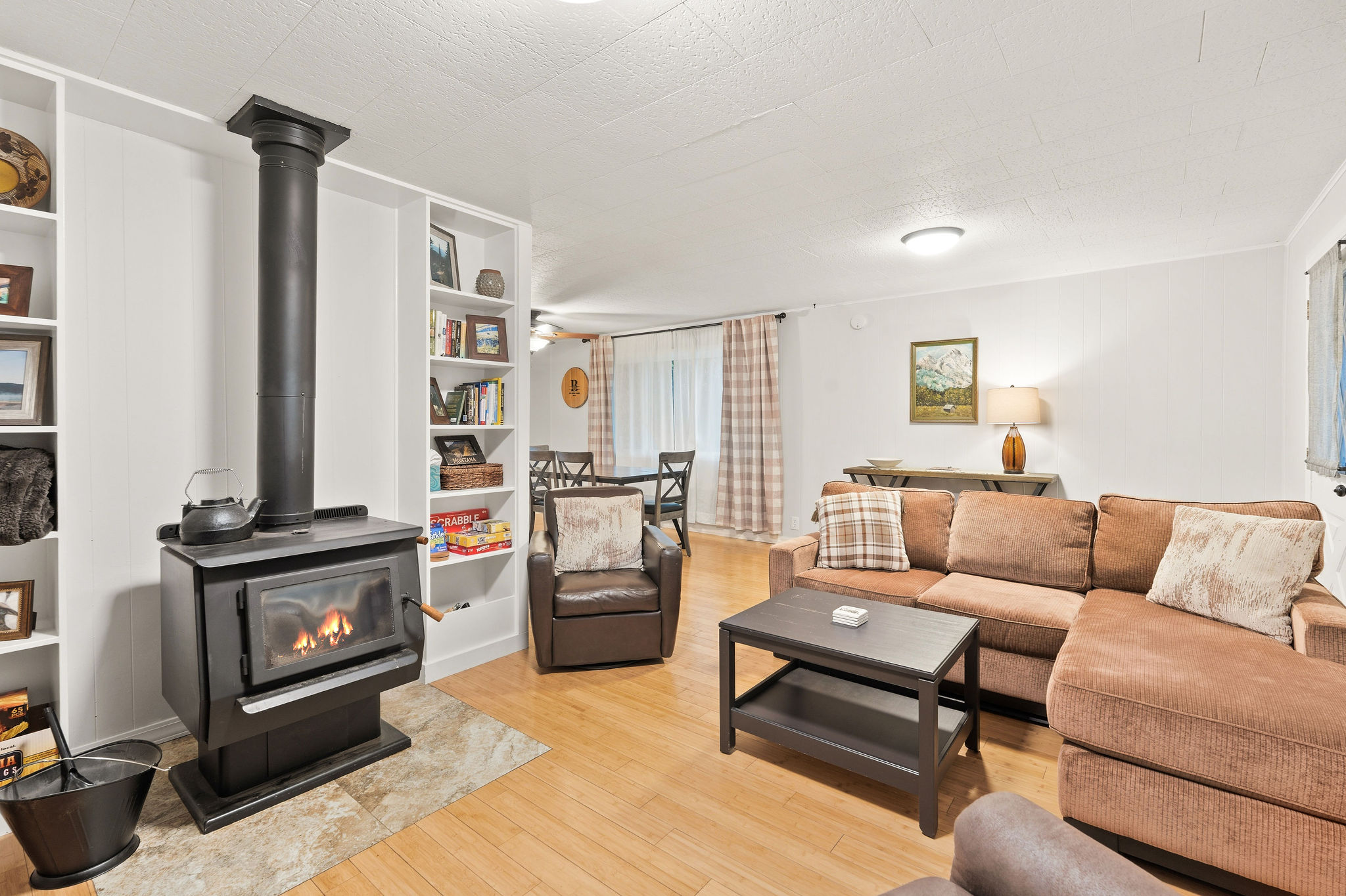 735 3rd Avenue E Property Photo 6