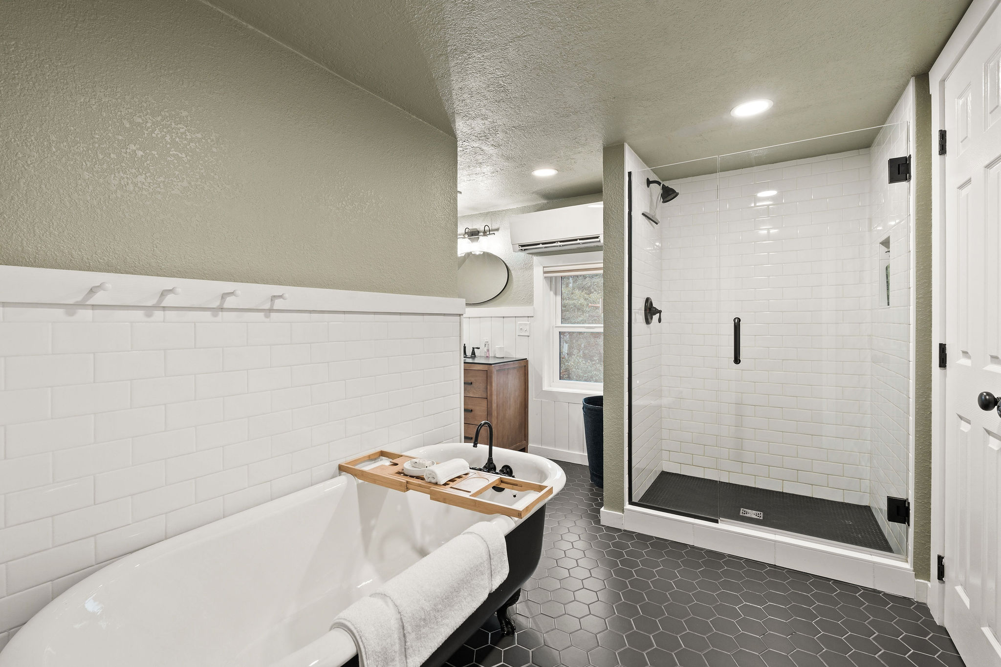 735 3rd Avenue E Property Photo 25