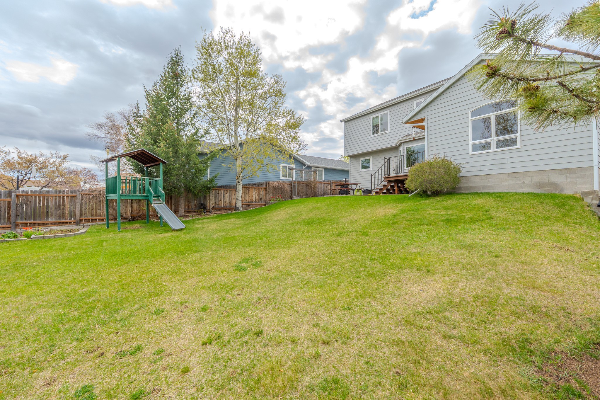 809 Tower Street Property Photo 7