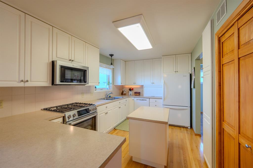 809 Tower Street Property Photo 19