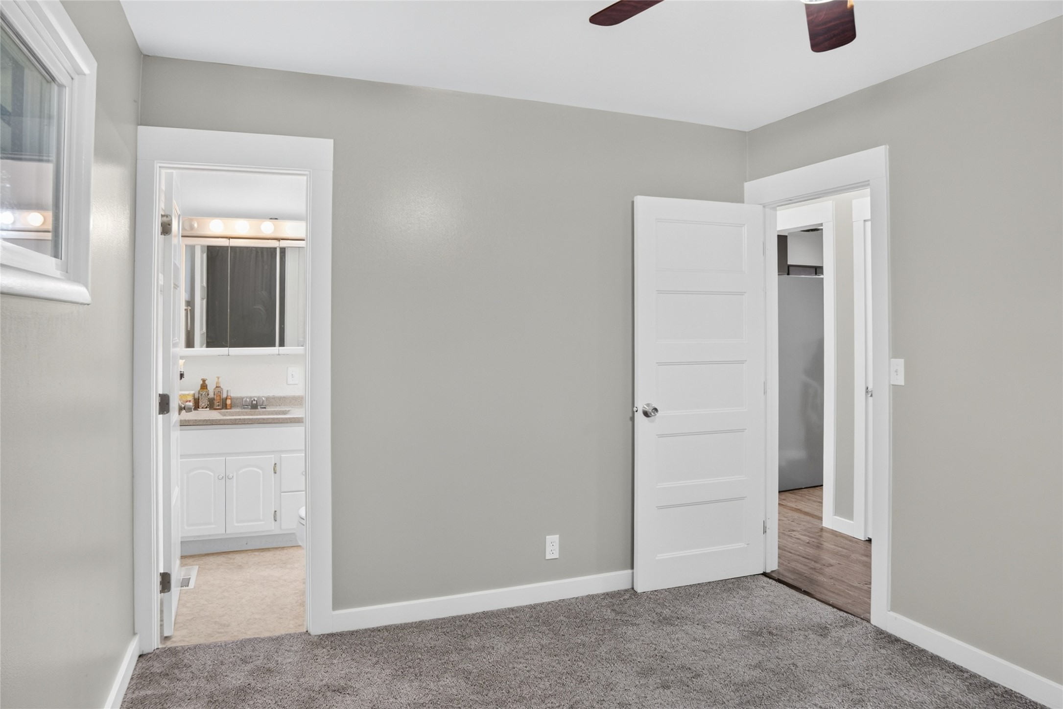 89 N Kearney Avenue Property Photo 15