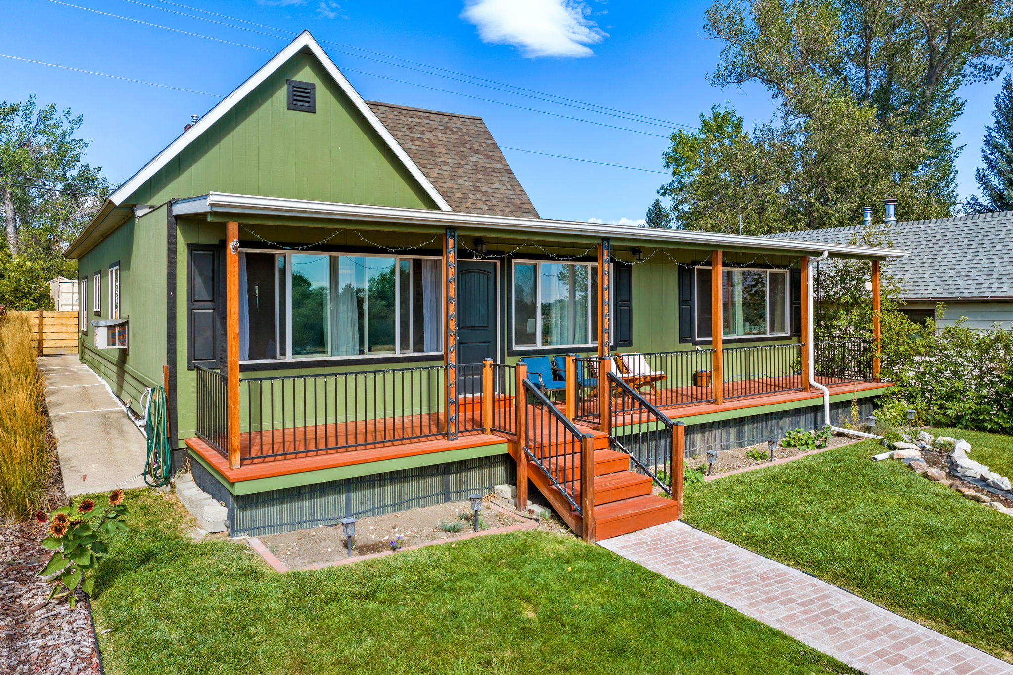 117 Front Street Property Photo 4