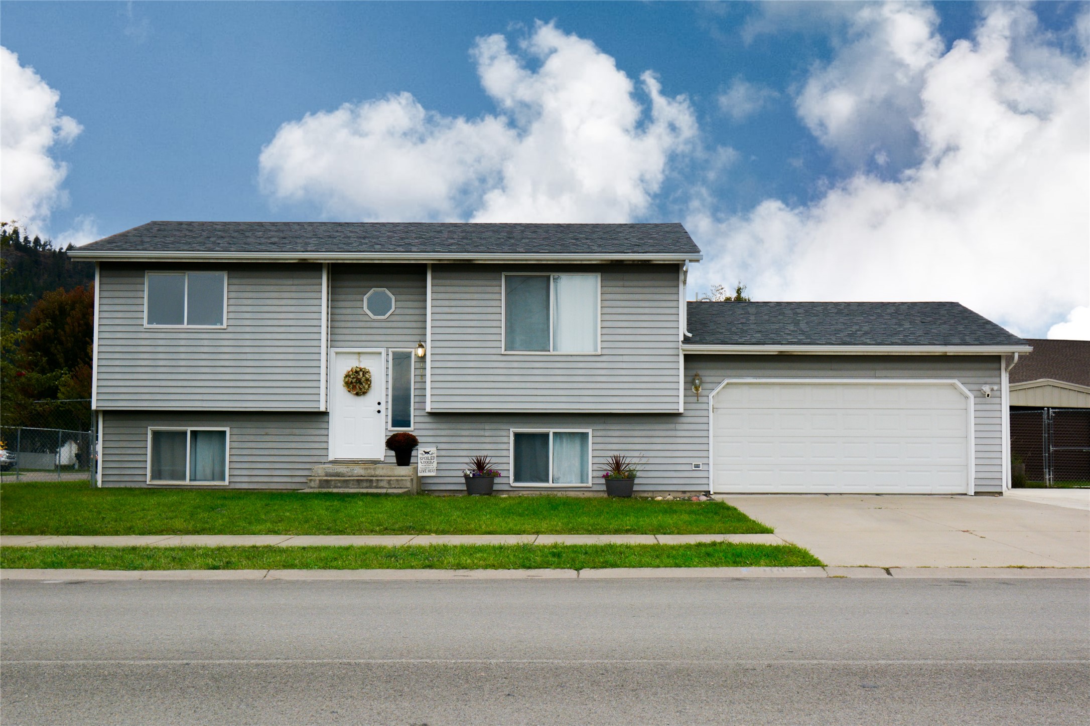 110 Denver Avenue Property Photo 1