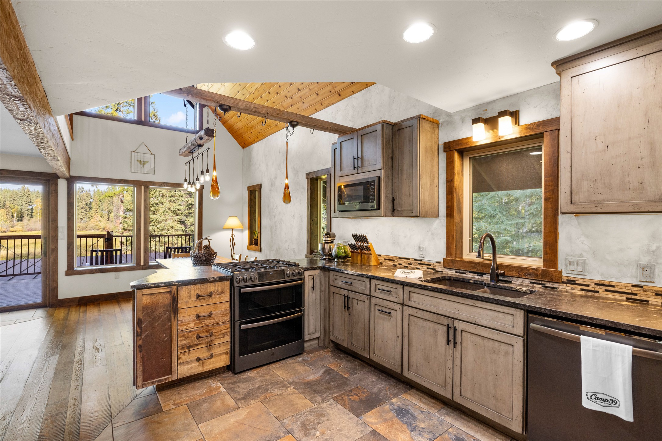 675 Beaver Lake Road Property Photo 30