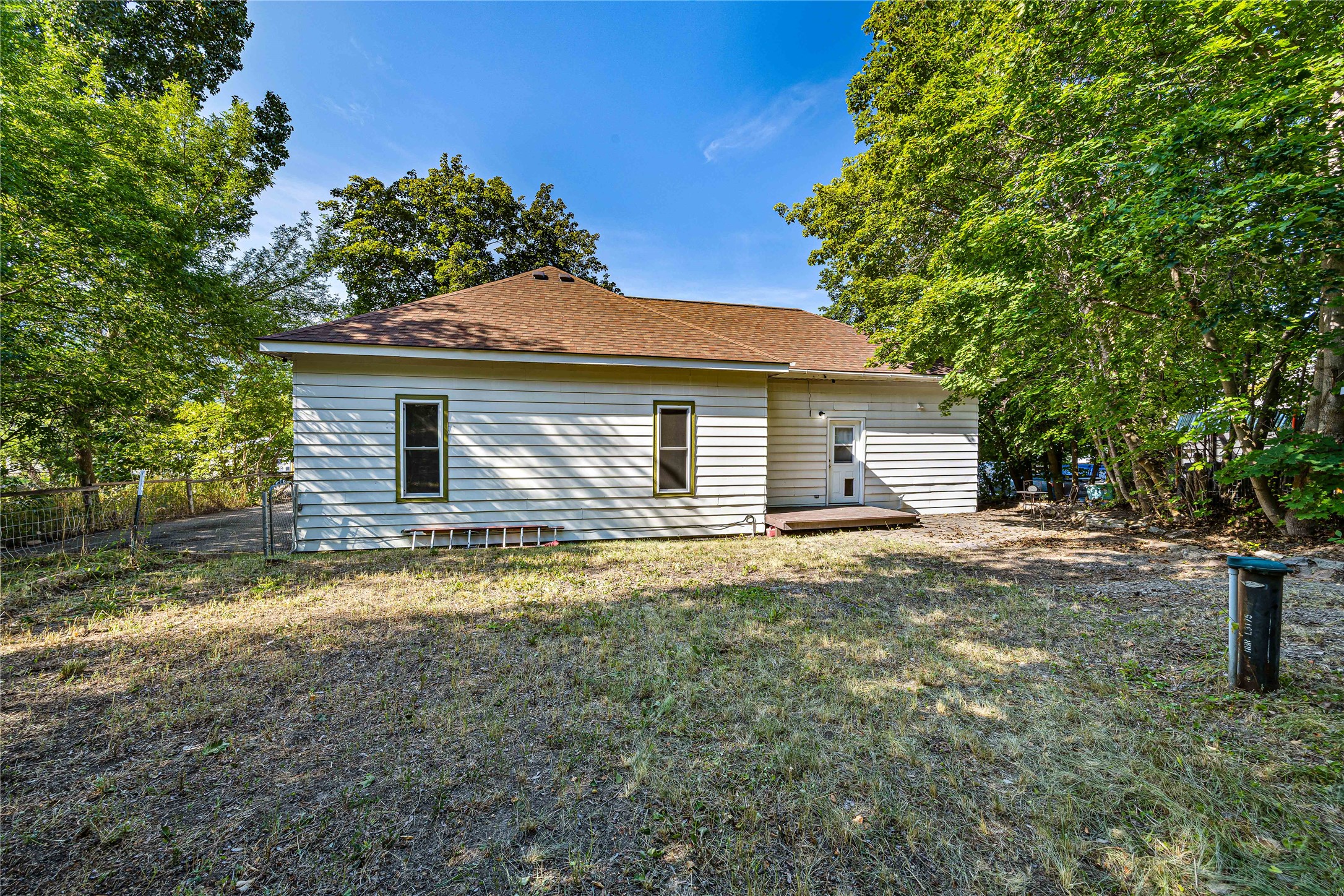 9530 Cross Street Property Photo 17