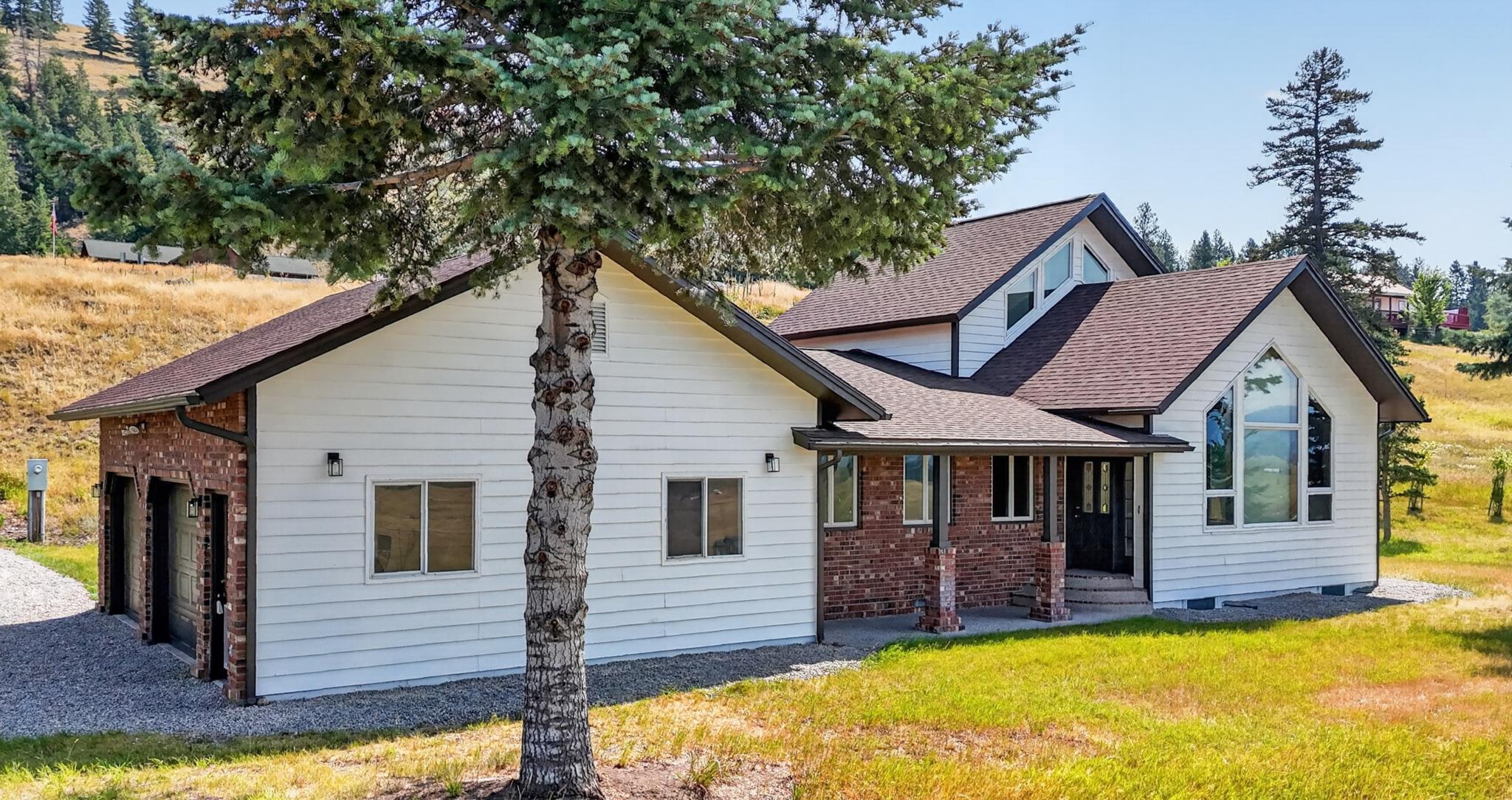 100 Mountain Circle Property Photo 1