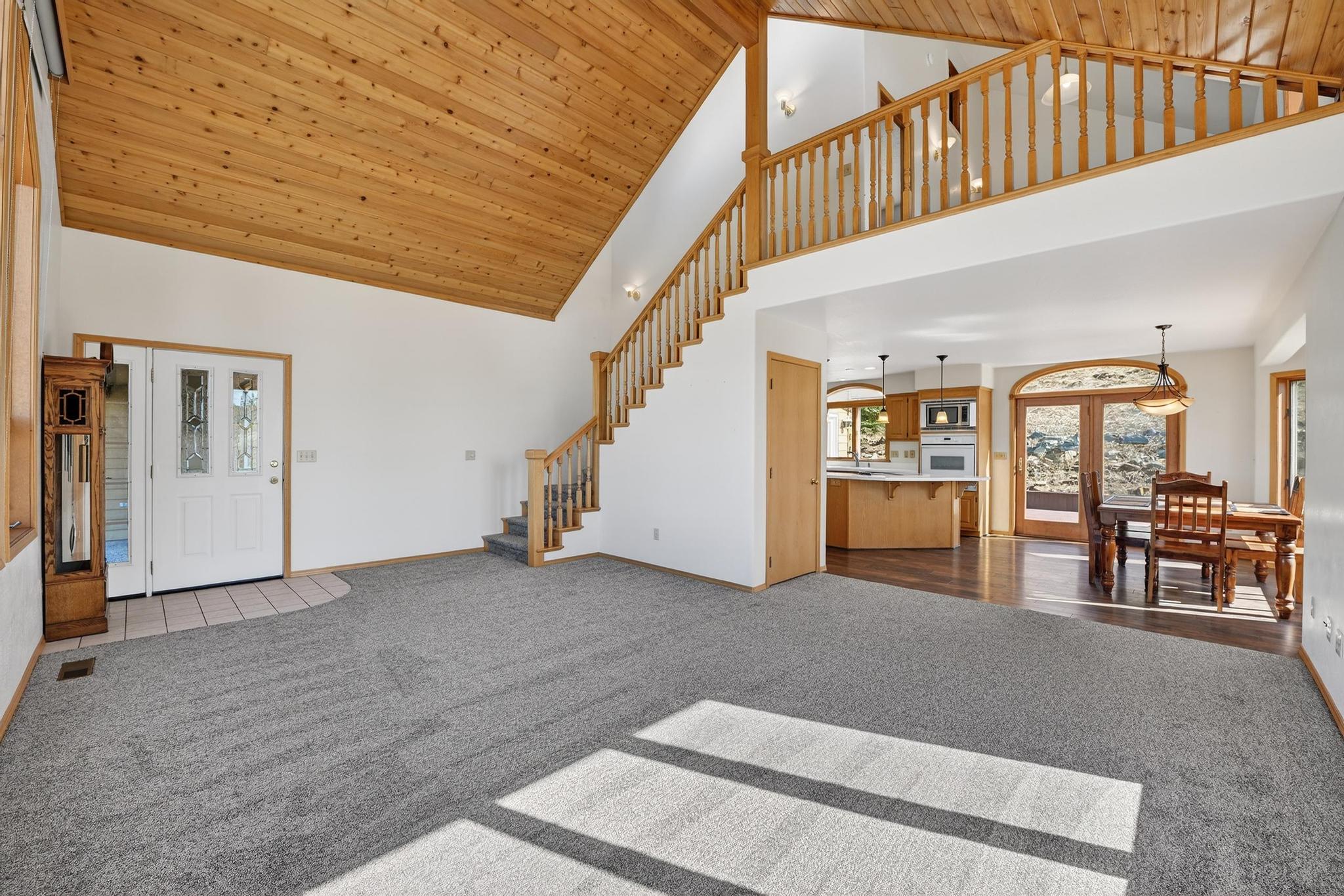100 Mountain Circle Property Photo 9