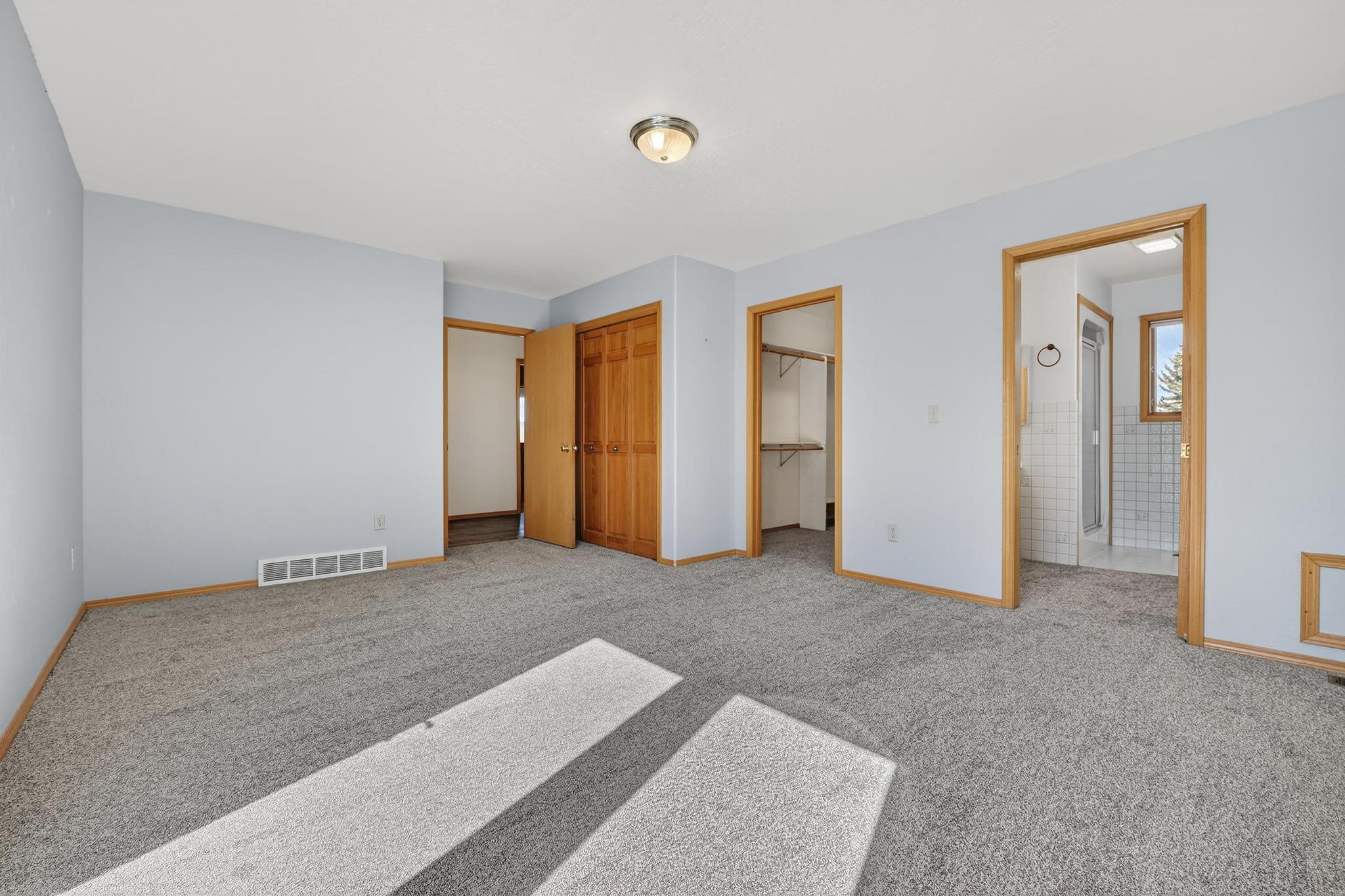 100 Mountain Circle Property Photo 17