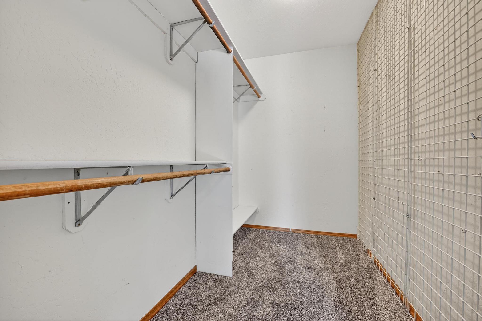 100 Mountain Circle Property Photo 21