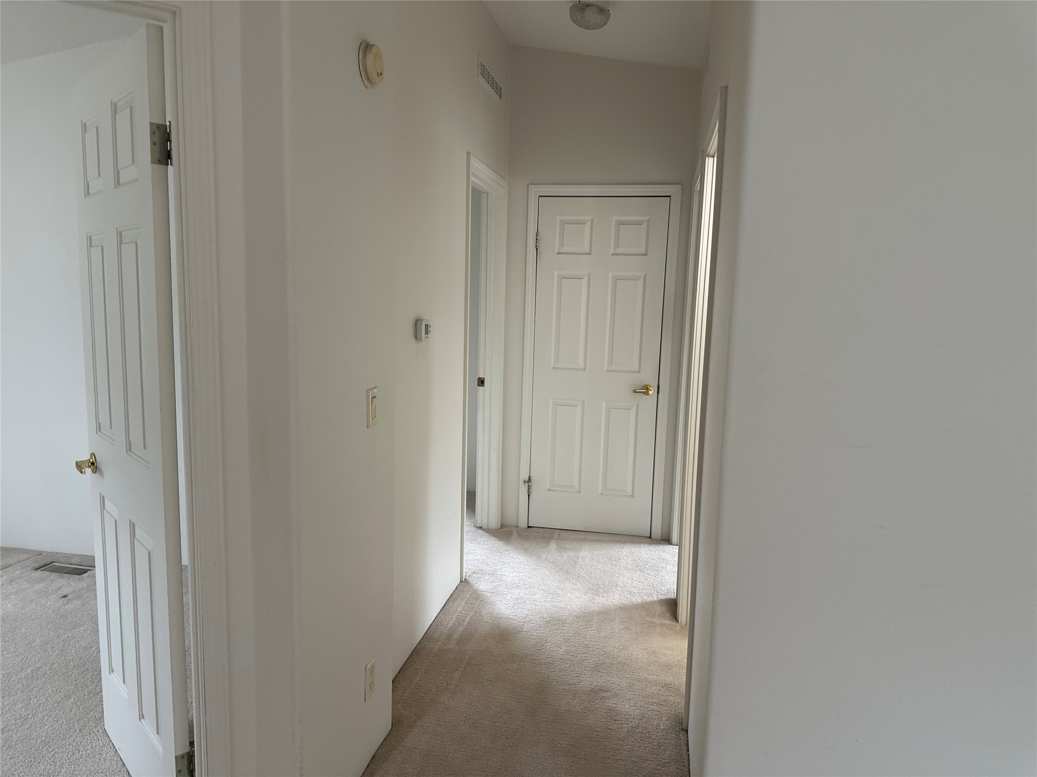 2454 Mcintosh Loop Property Photo 7