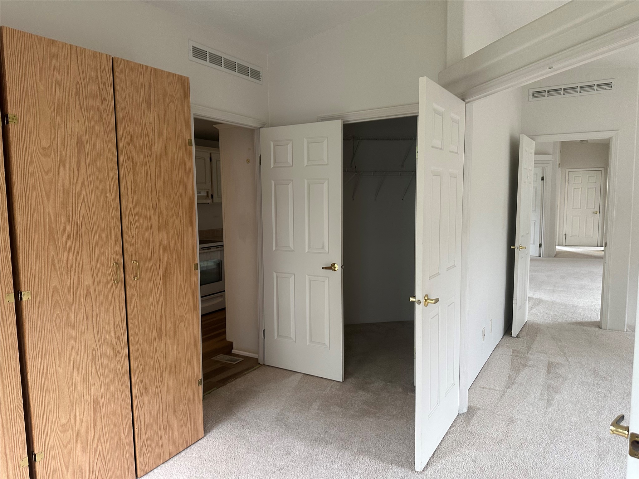 2454 Mcintosh Loop Property Photo 19