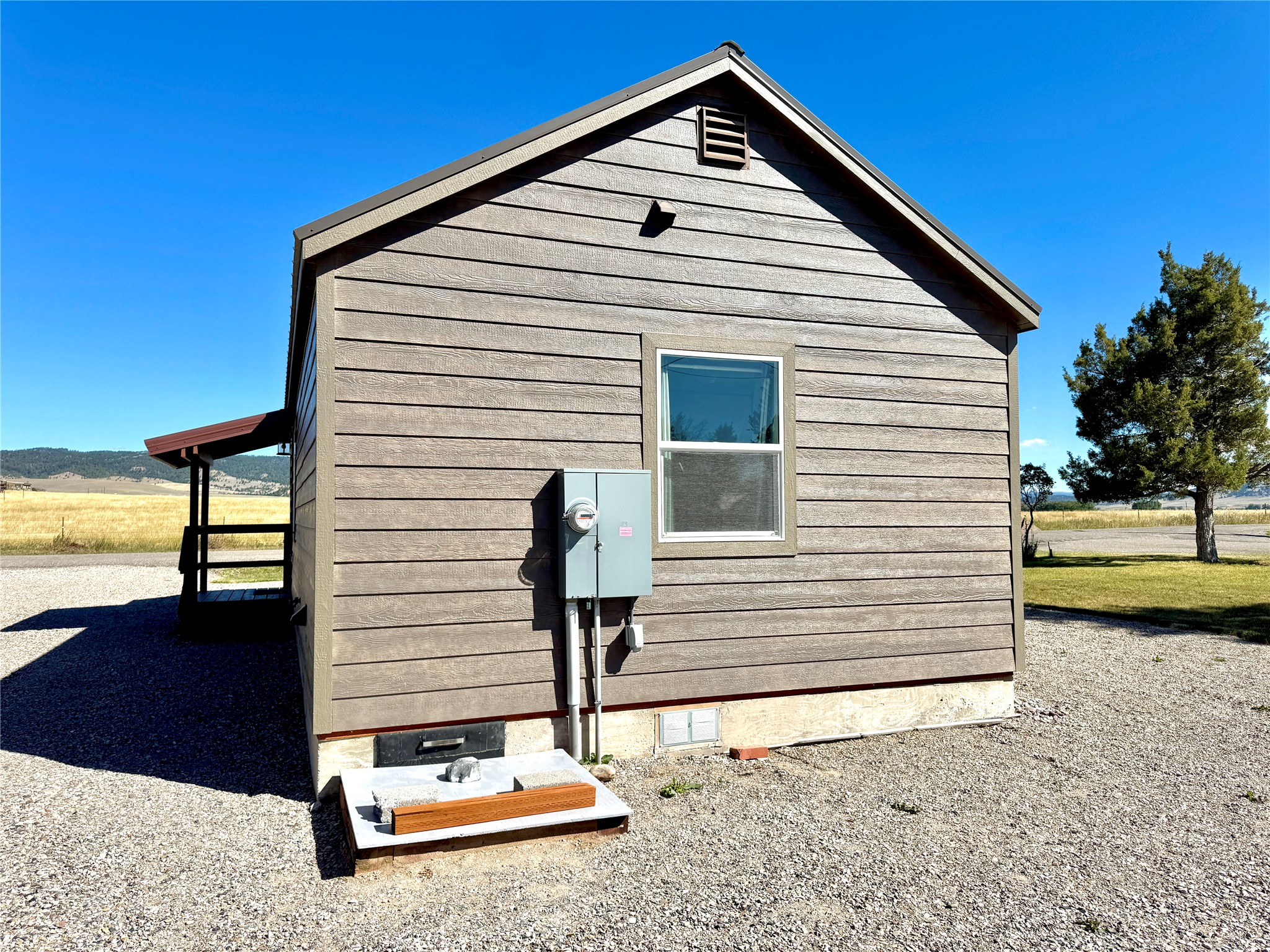 518 E Larime Street Property Photo 4