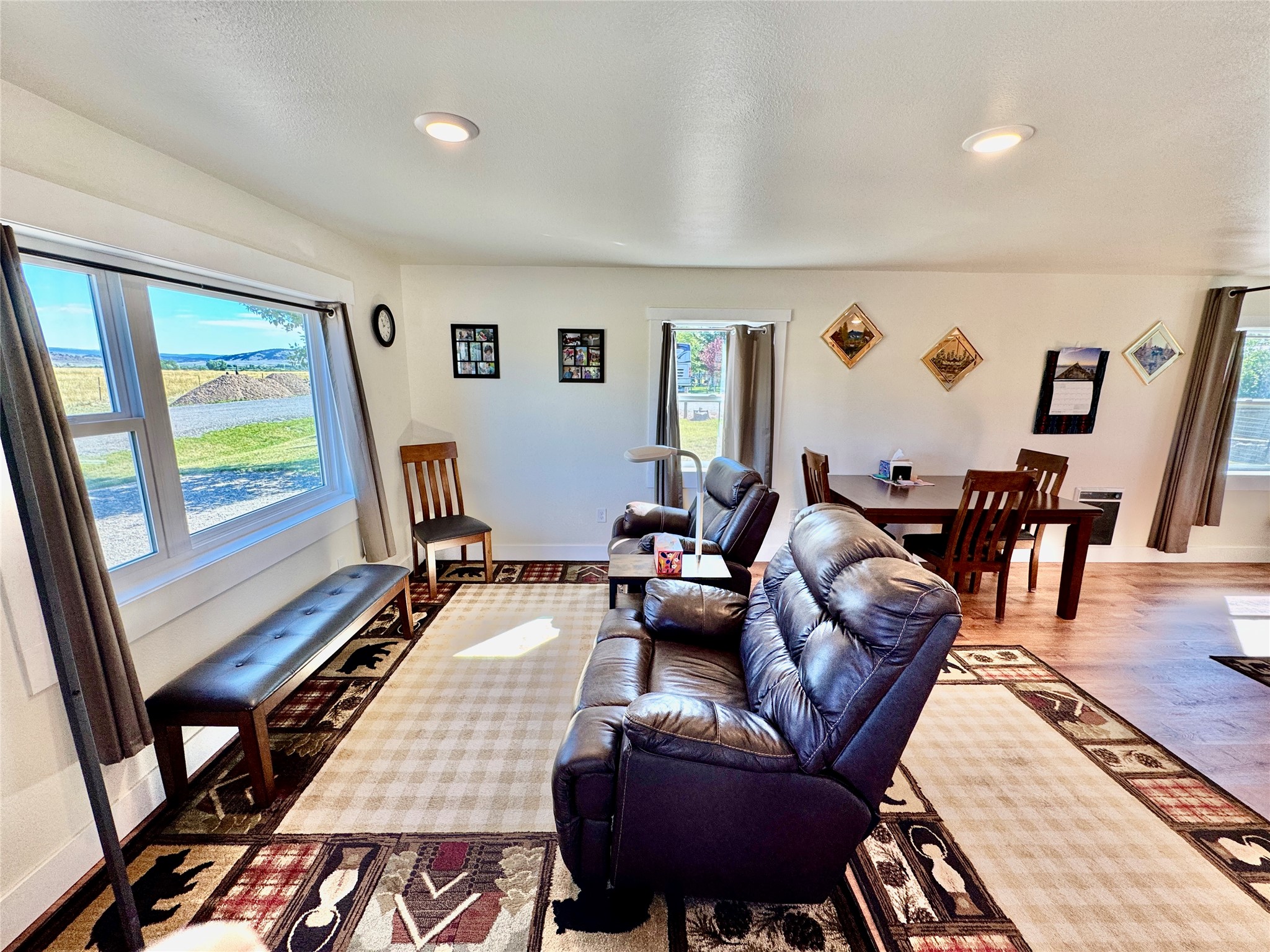 518 E Larime Street Property Photo 11
