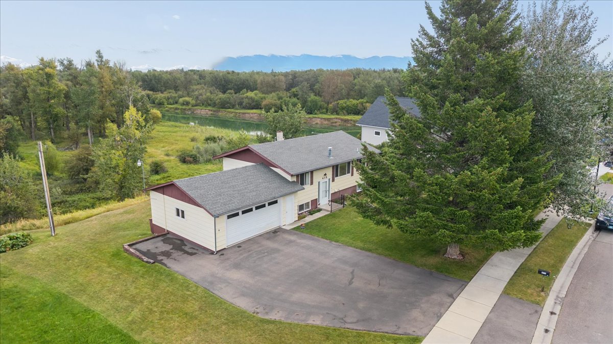 415 Leisure Drive Property Photo 1