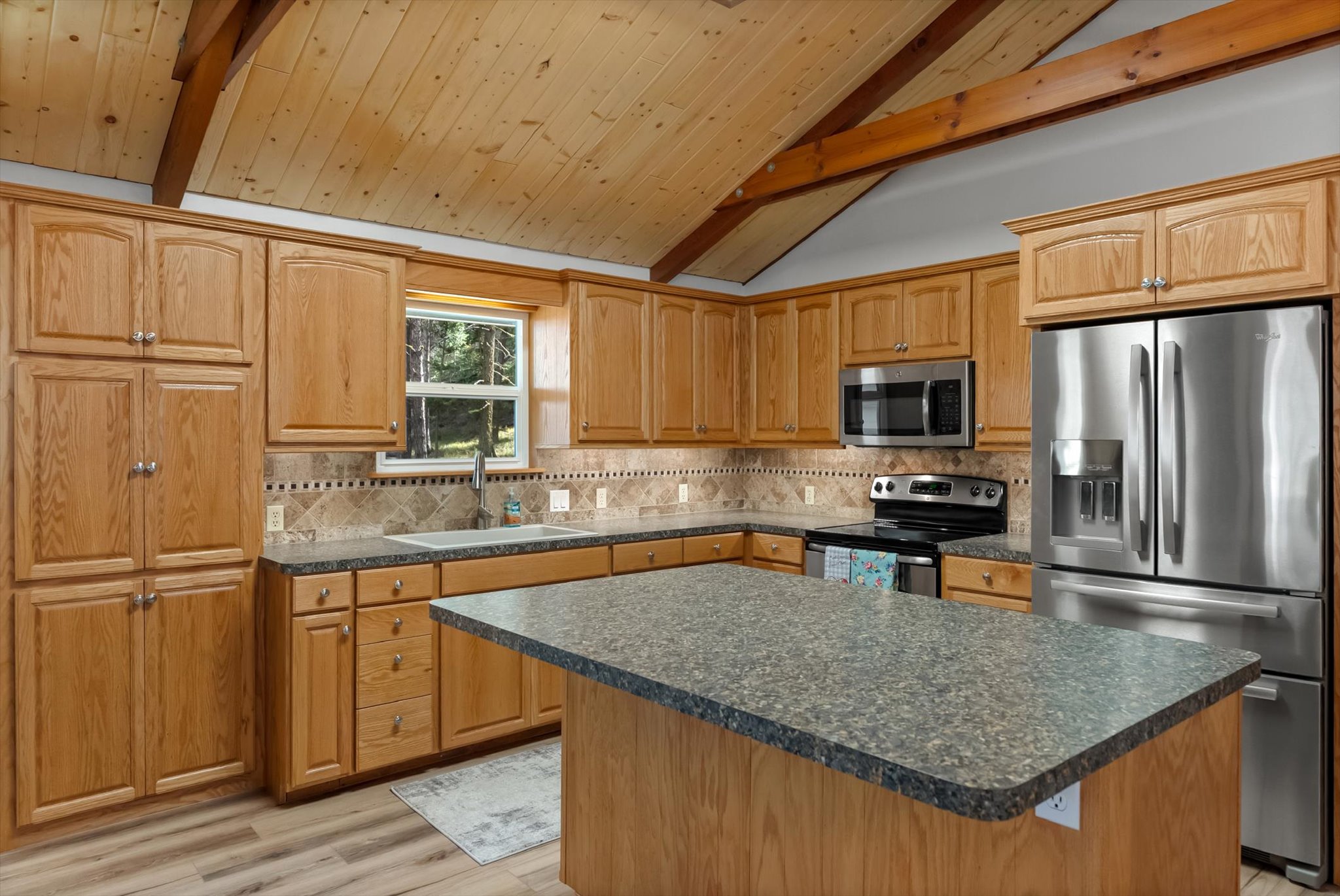 23675 Mt Highway 200 E Property Photo 5