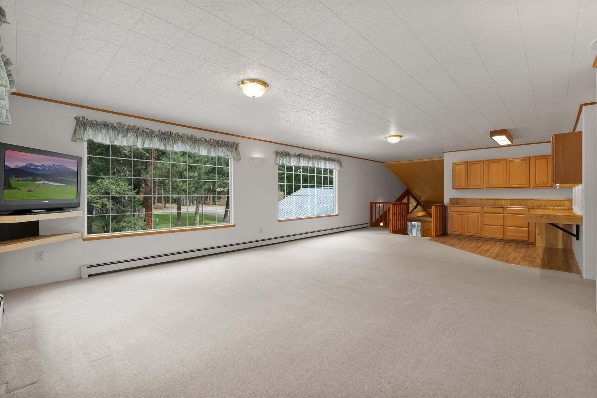 23675 Mt Highway 200 E Property Photo 14