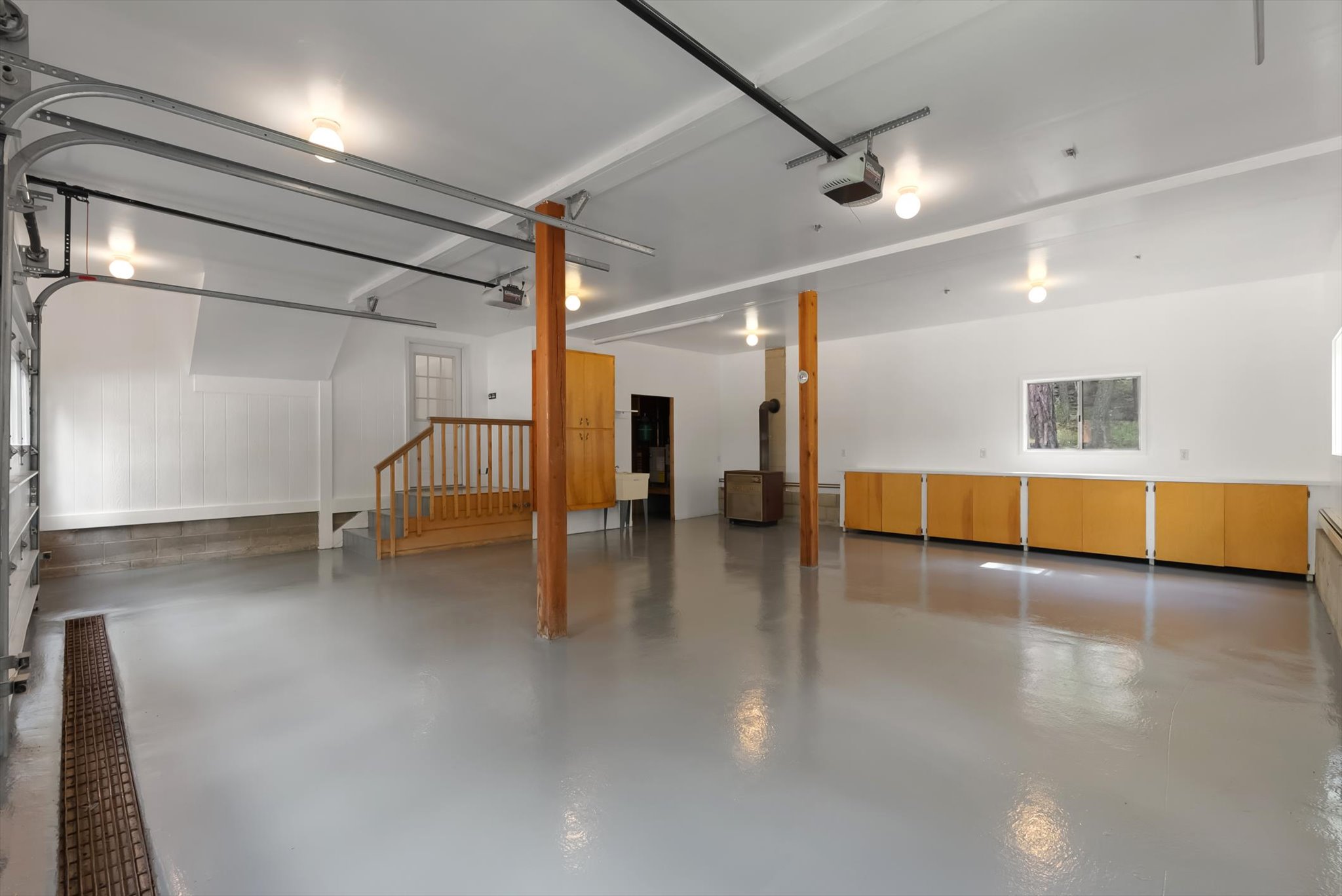 23675 Mt Highway 200 E Property Photo 22