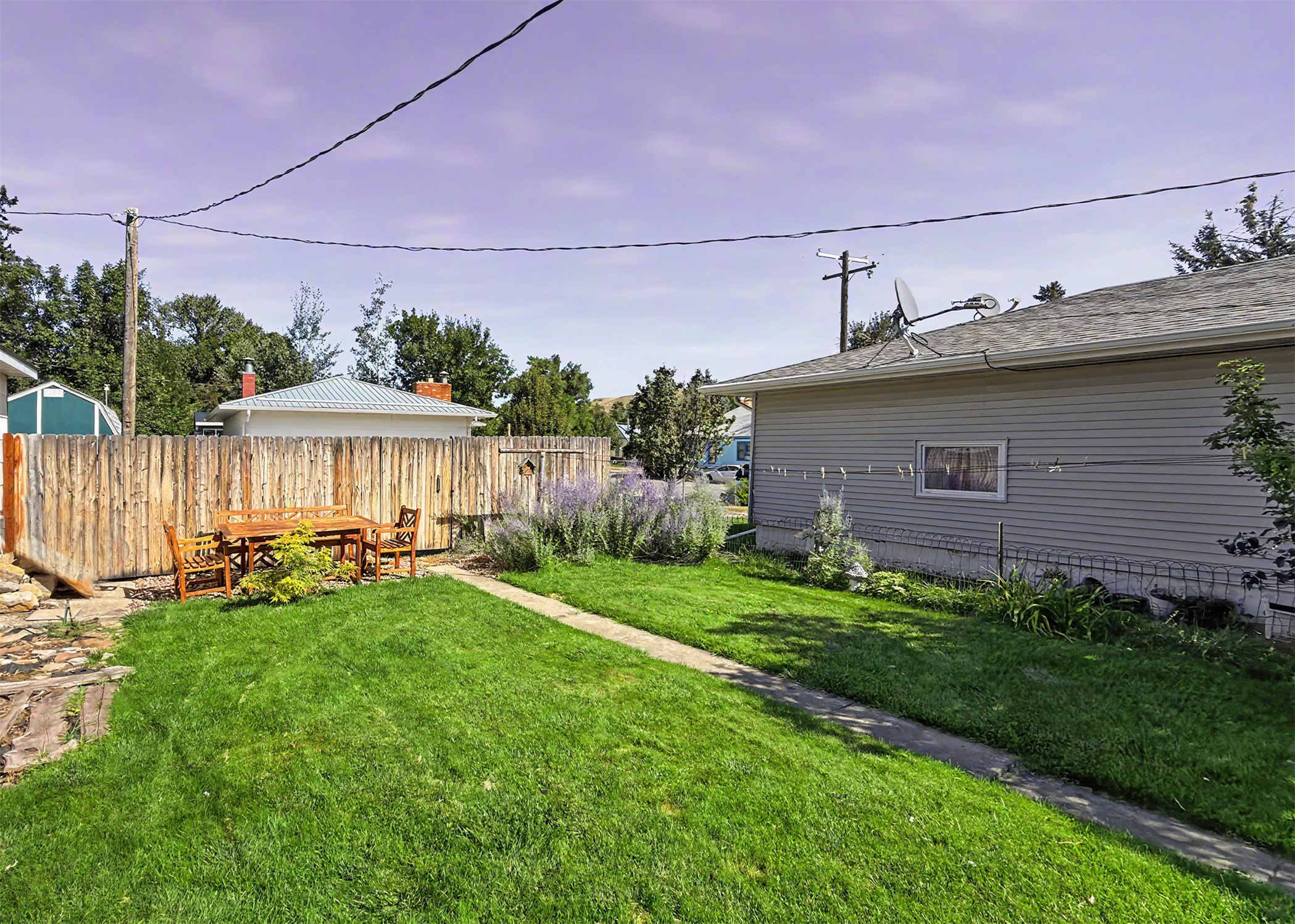 137 4th Avenue S Property Photo 5