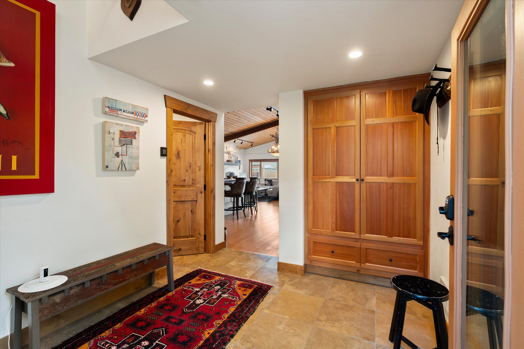 575 B Electric Avenue Property Photo 6