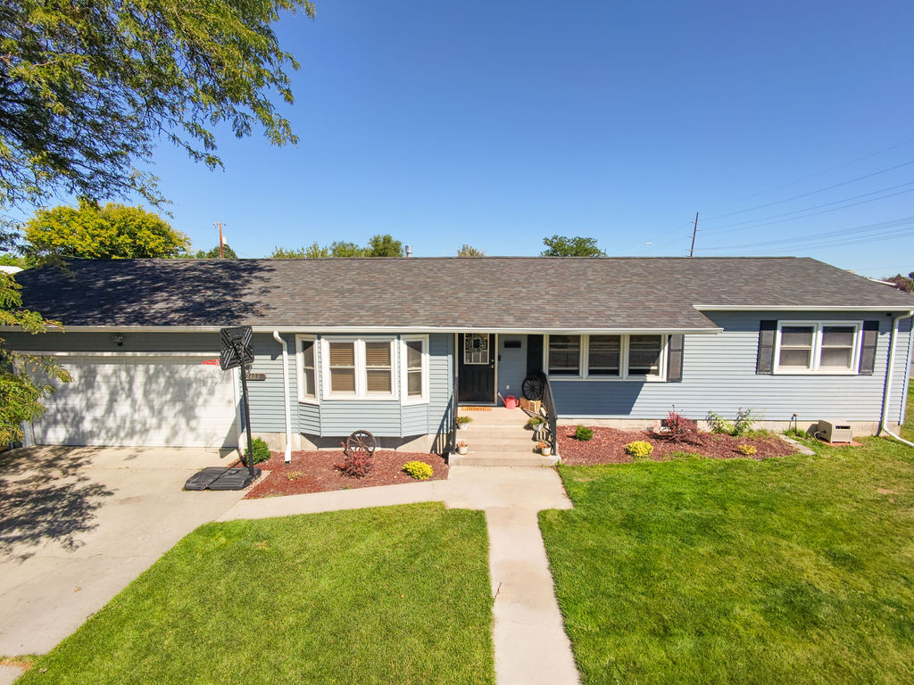 2403 Wyoming Avenue Property Photo 1