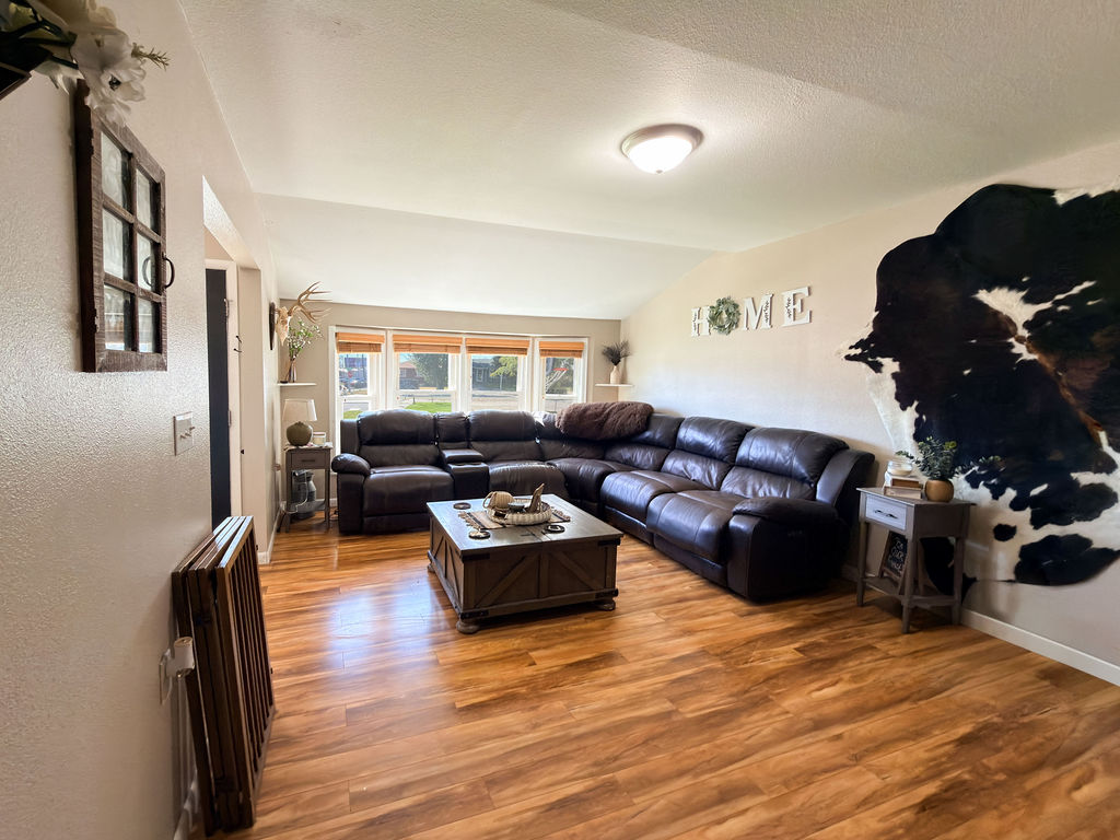 2403 Wyoming Avenue Property Photo 6