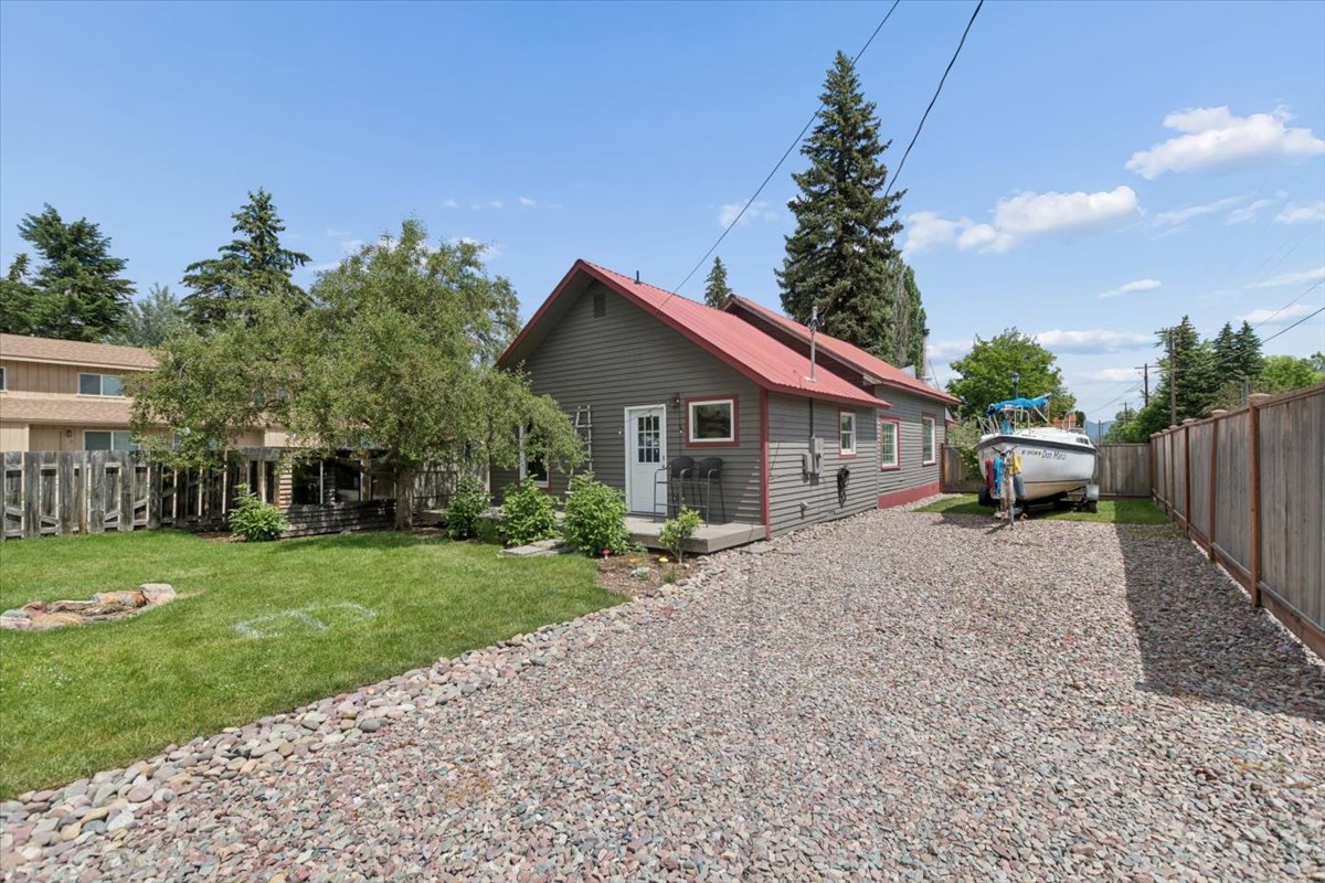 104 Wisconsin Avenue Property Photo 11