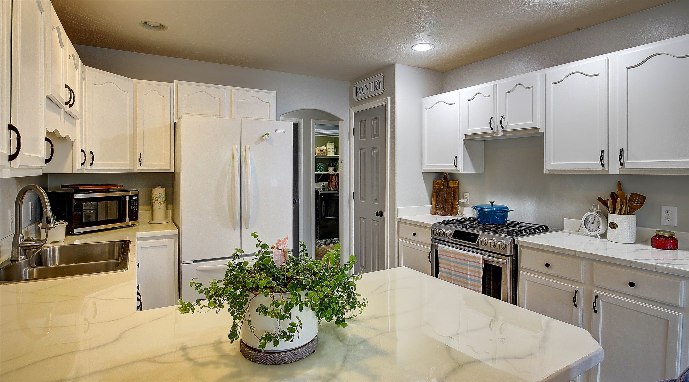 305 Valley View Street Property Photo 25