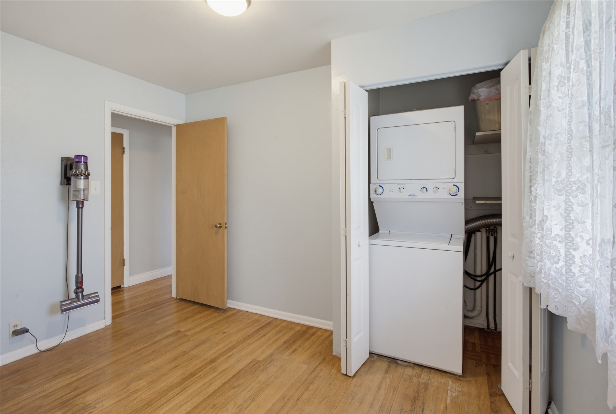 2655 St Ann Street Property Photo 10