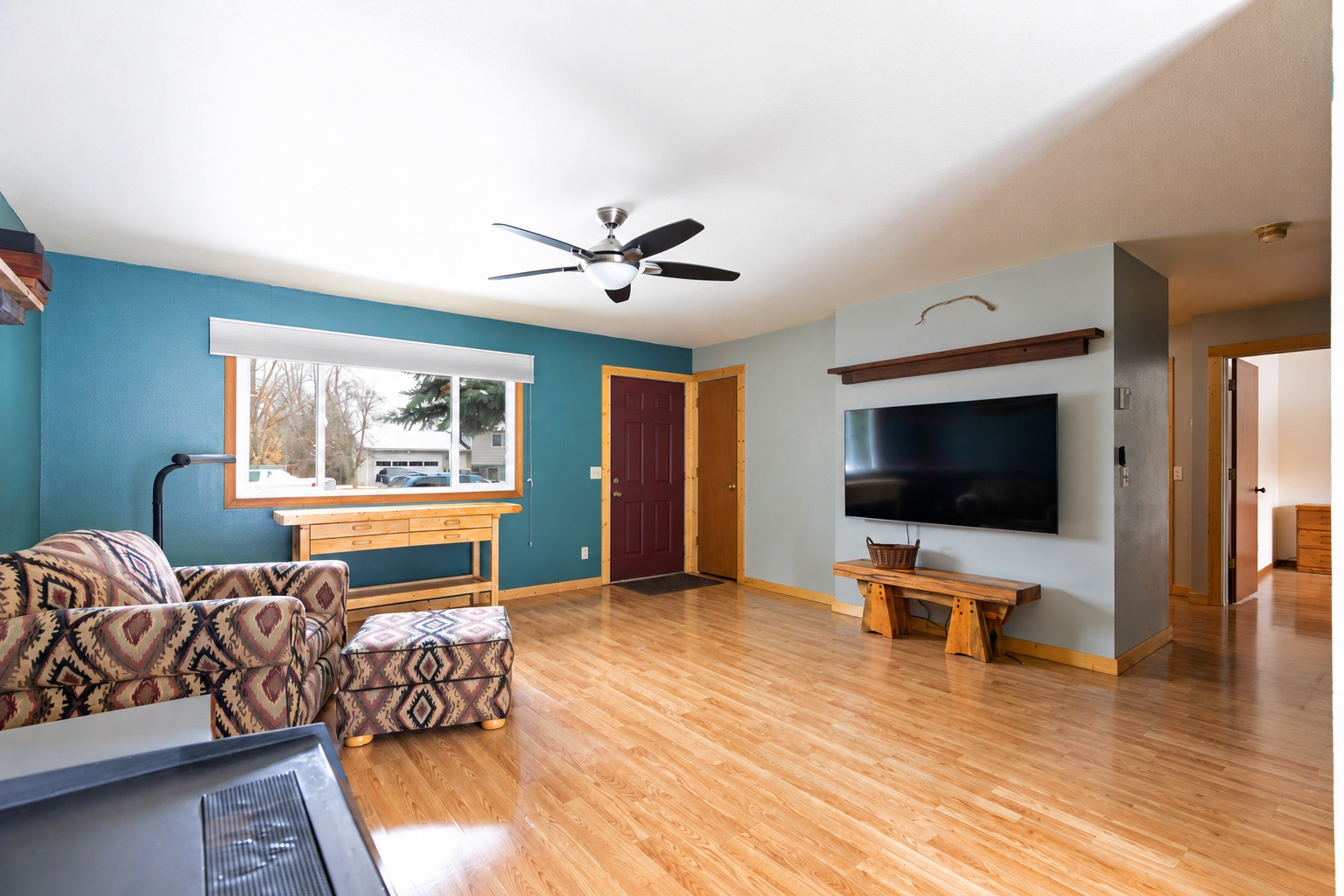 120 Parker Court Property Photo 4