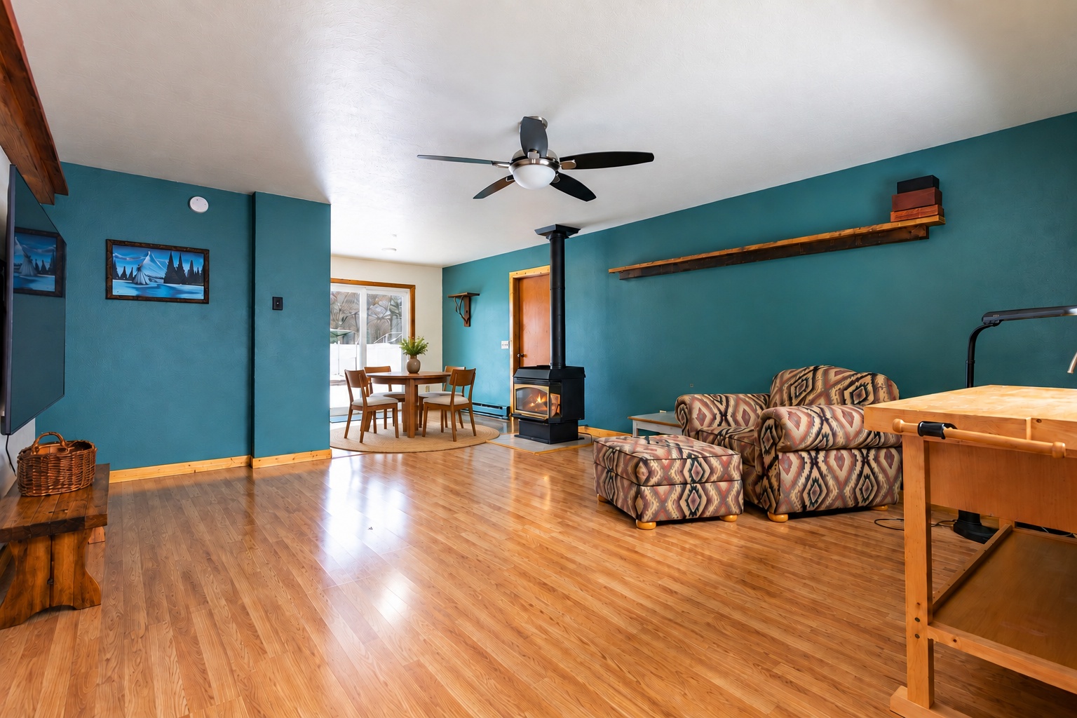 120 Parker Court Property Photo 6