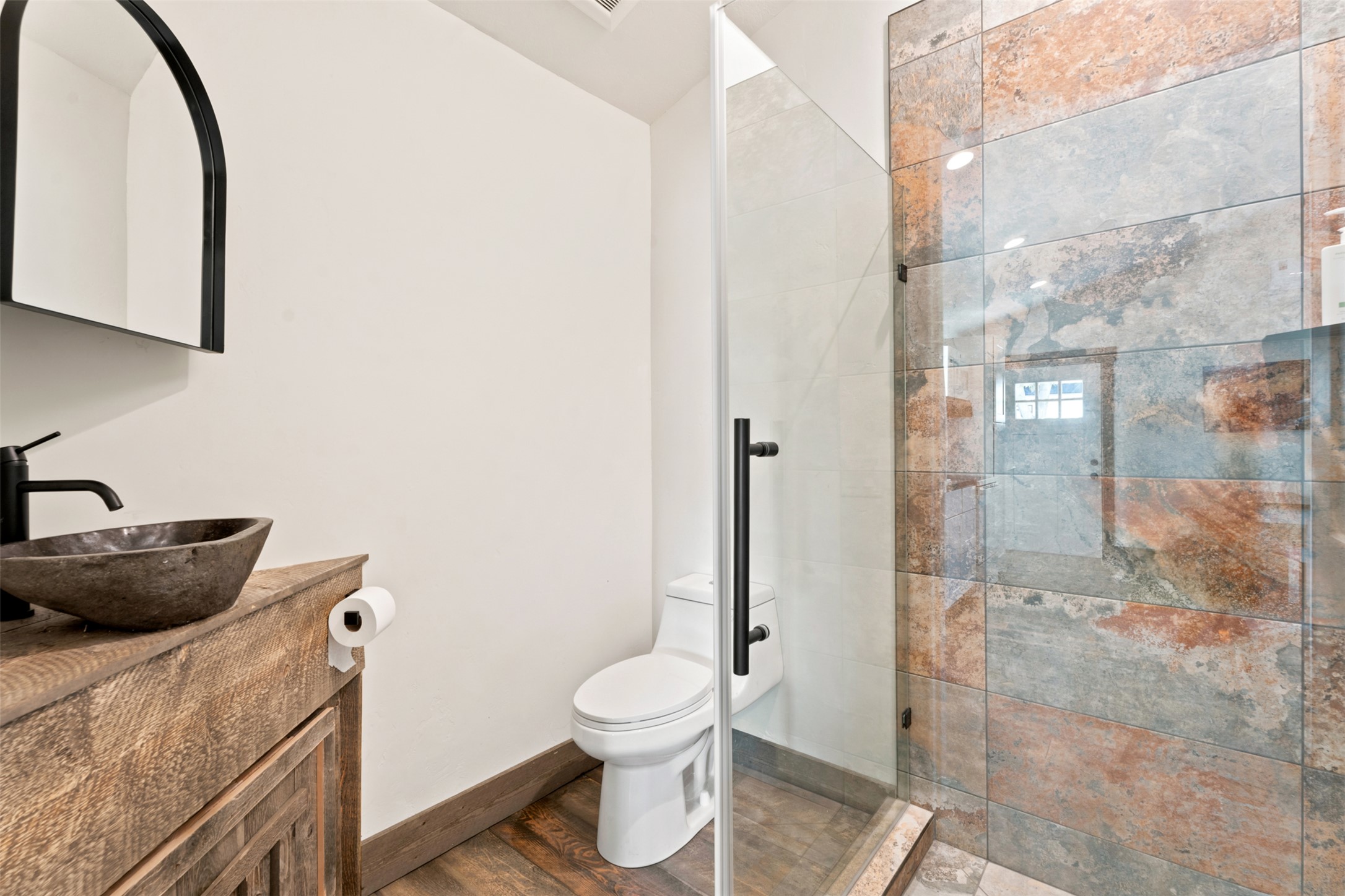 114 E Broad Street Property Photo 29