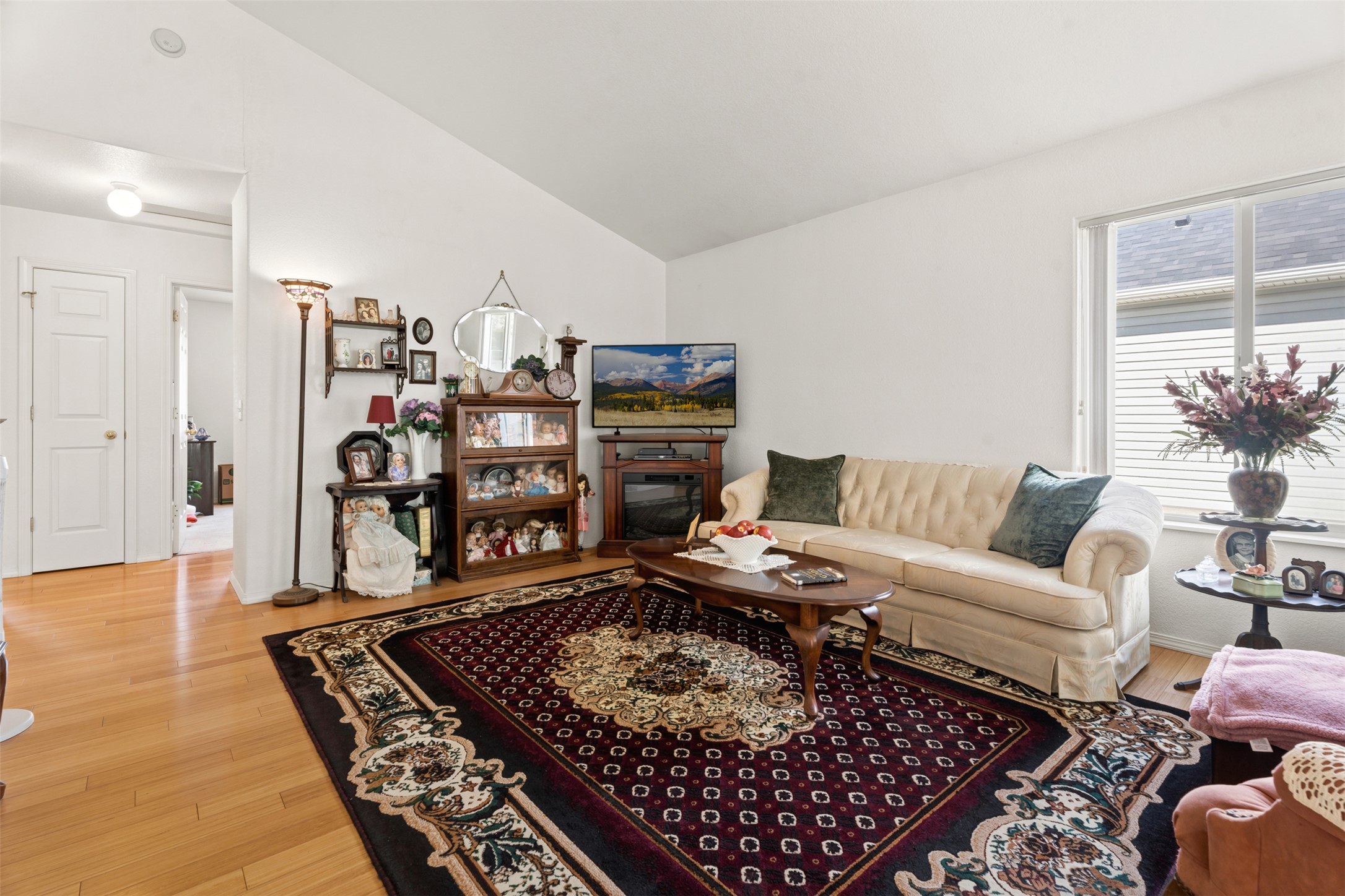 2781 Fleet Street Property Photo 6