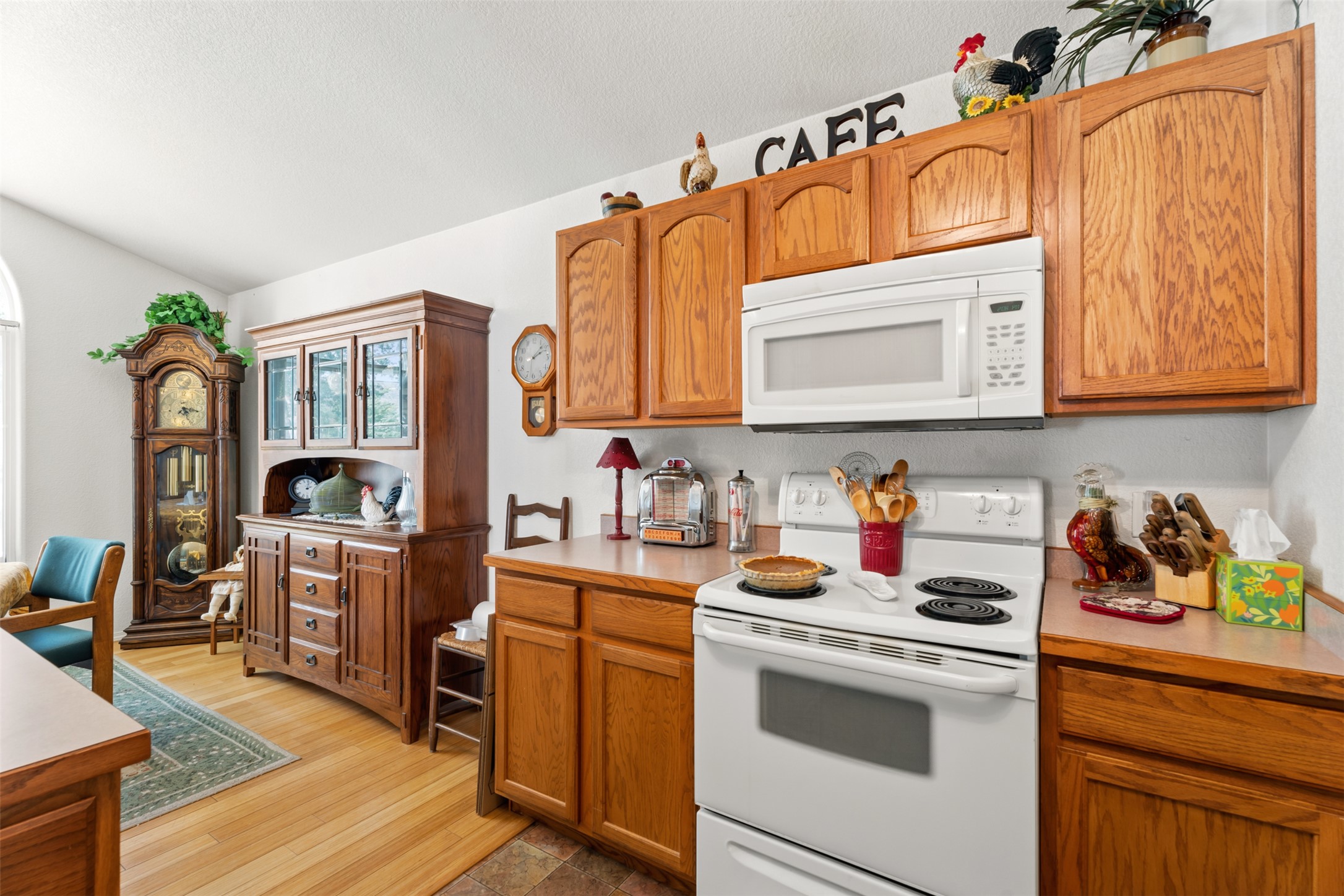 2781 Fleet Street Property Photo 12