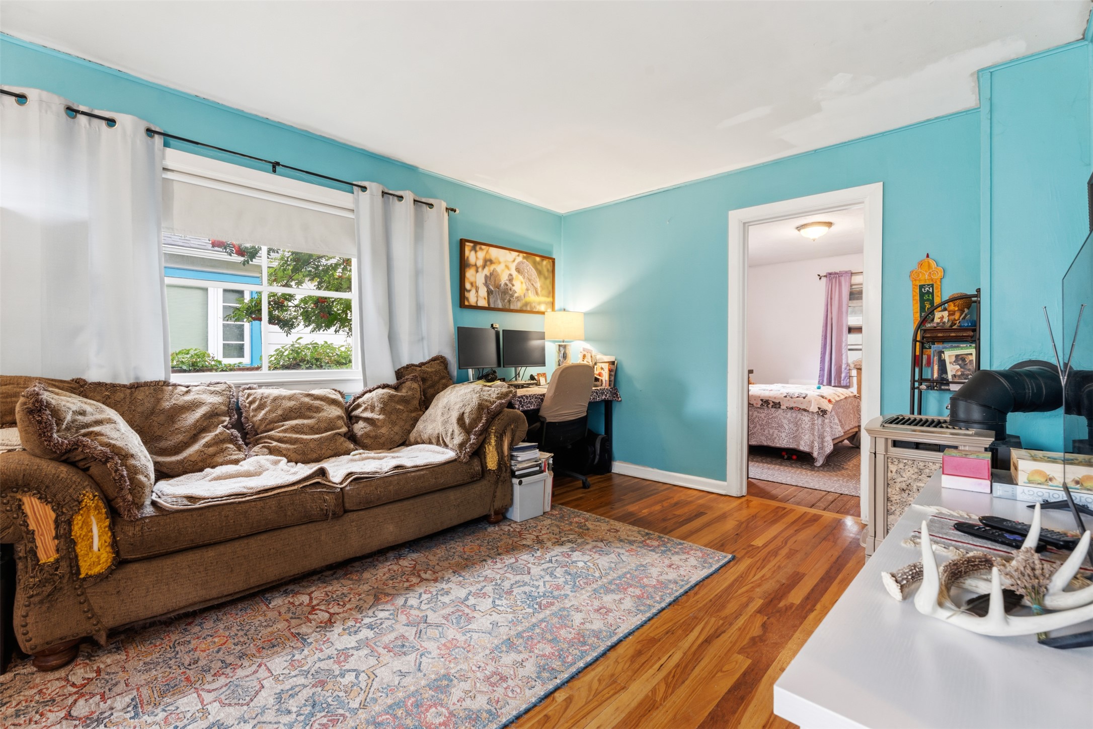 841 S 6th Street W Property Photo 3